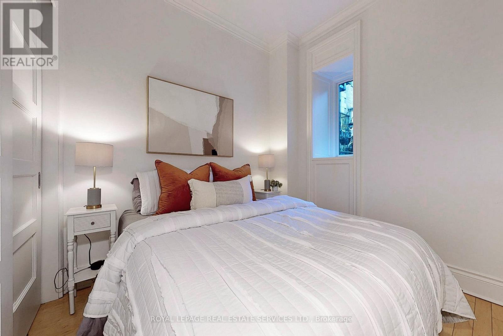 316 - 22 Leader Lane, Toronto, Ontario  M5E 0B2 - Photo 14 - C12840196