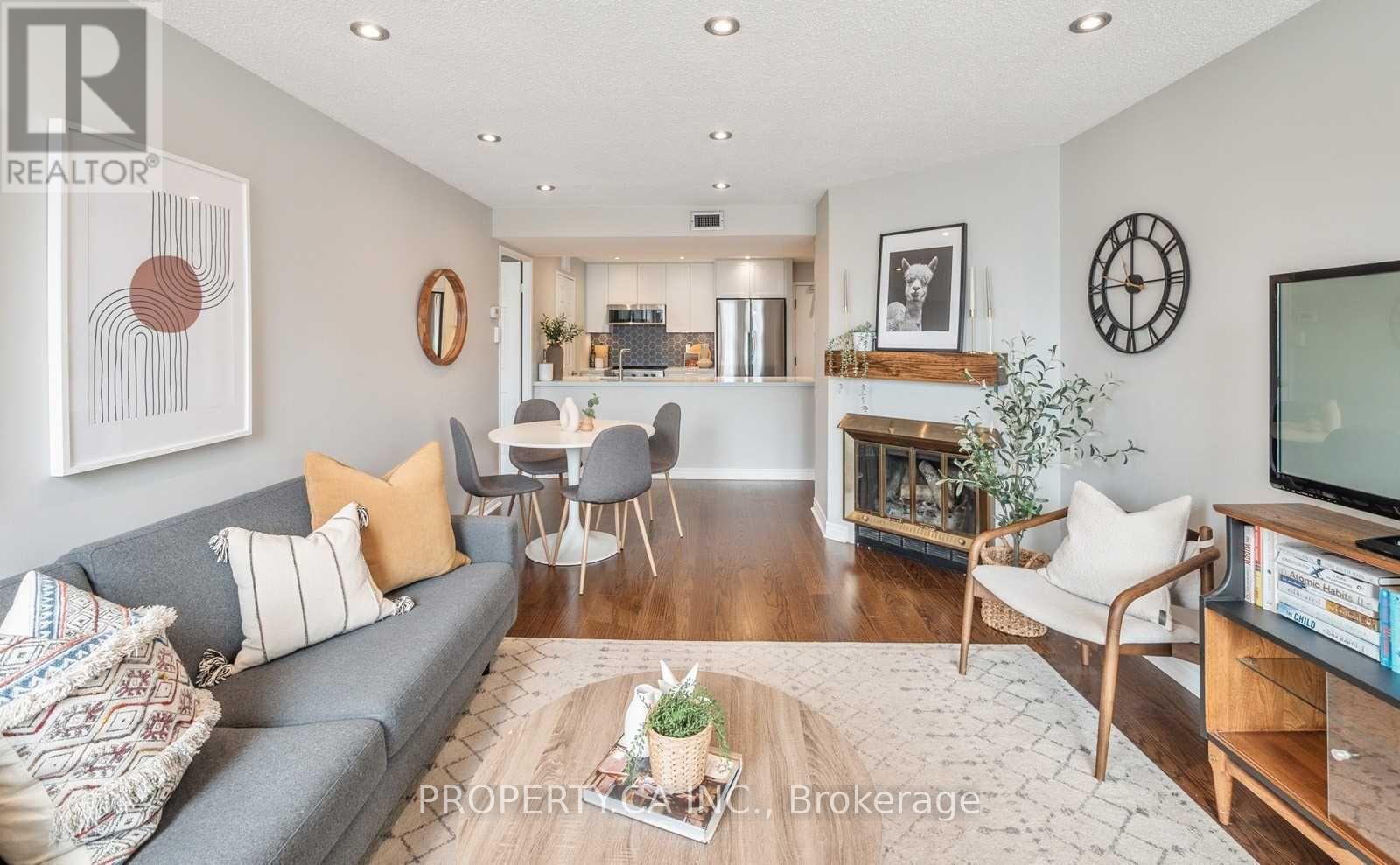 Ph11 - 701 King Street W, Toronto, Ontario  M5V 2W7 - Photo 2 - C12840230