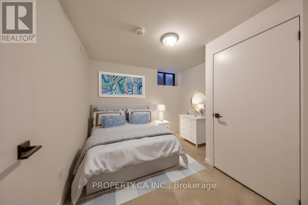 Lower - 572 Palmerston Avenue, Toronto, Ontario  M6G 2P7 - Photo 7 - C12840346