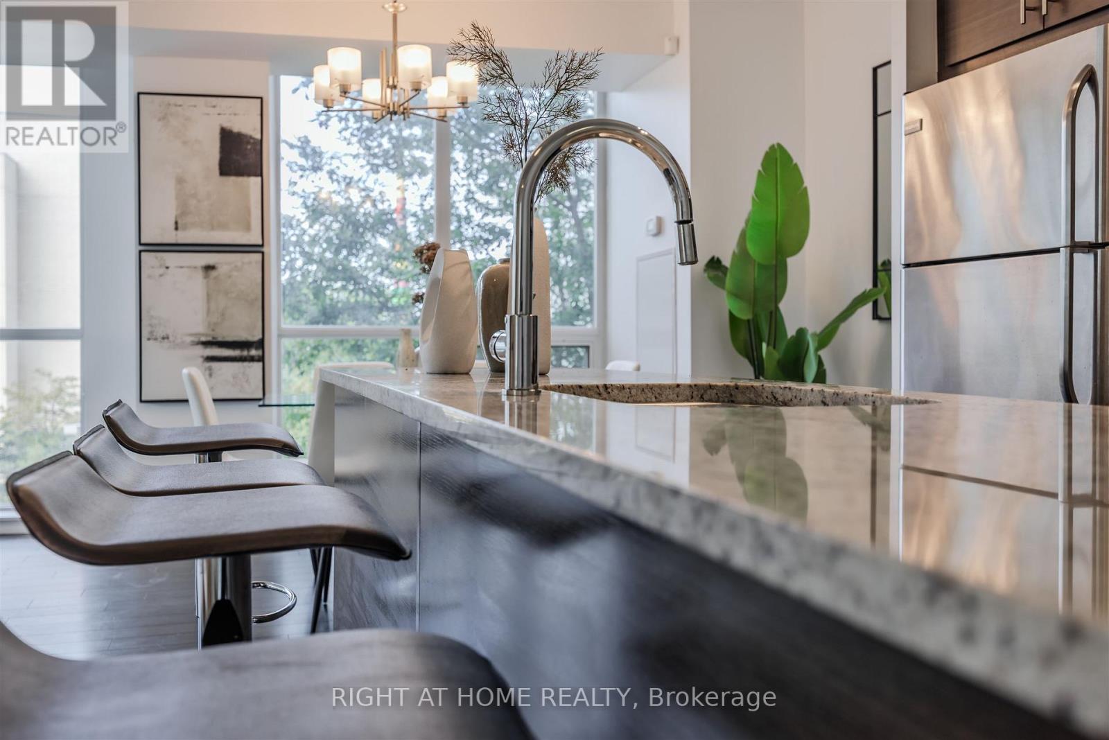 206 - 70 Forest Manor Road, Toronto, Ontario  M2J 0A9 - Photo 13 - C12840358