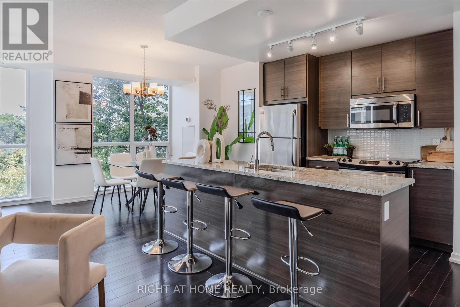 206 - 70 Forest Manor Road, Toronto, Ontario  M2J 0A9 - Photo 7 - C12840358