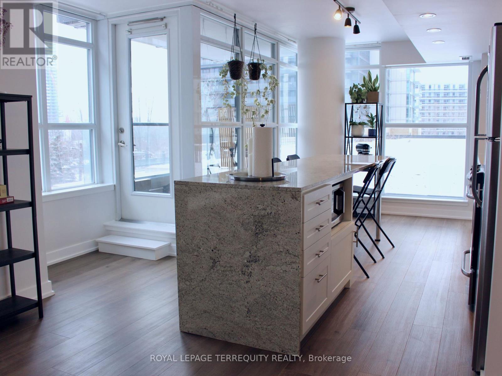 221 - 19 Singer Court, Toronto, Ontario  M2K 0B2 - Photo 11 - C12840366