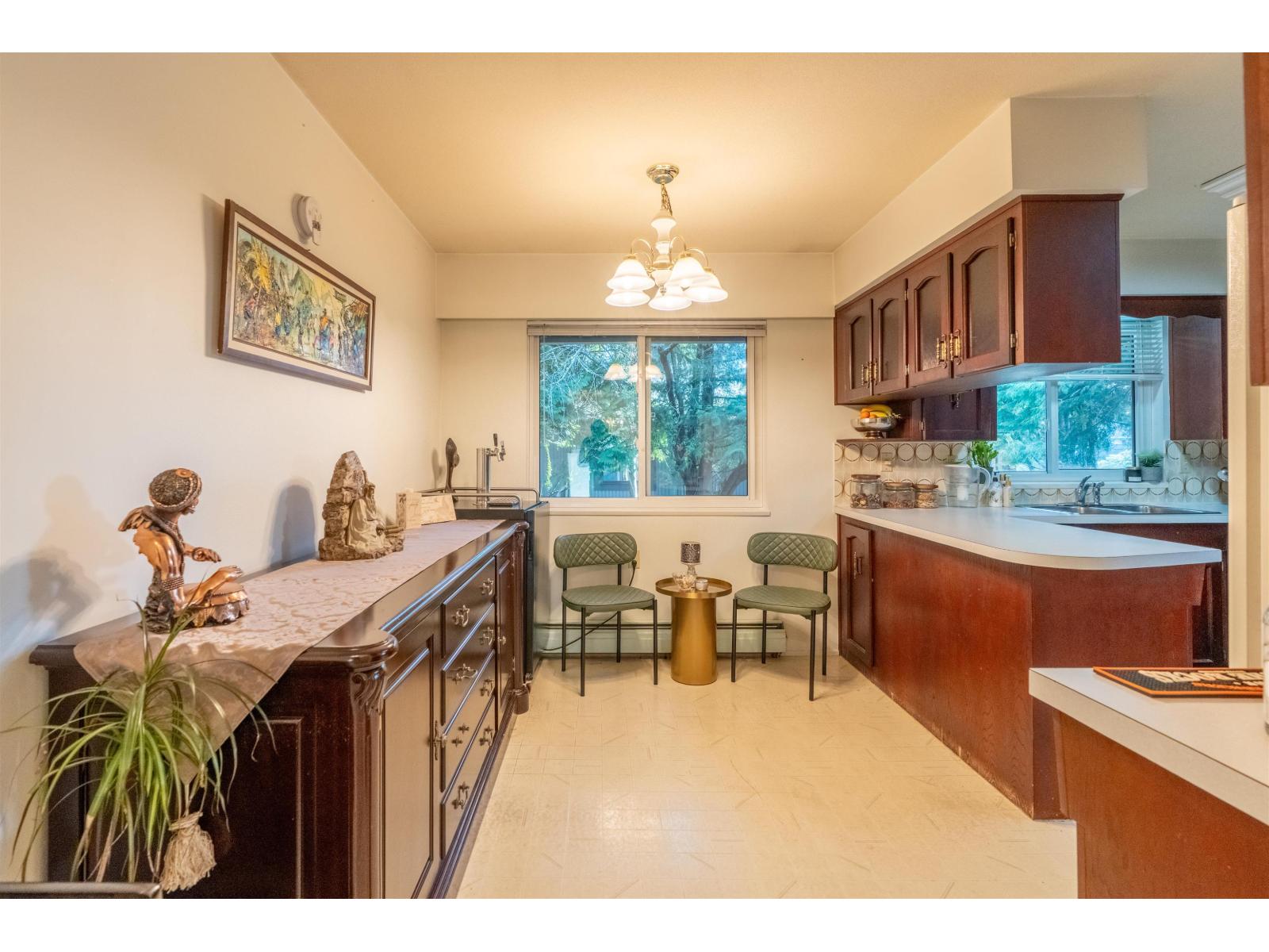 1510 134a Street, Surrey, British Columbia  V4A 5P2 - Photo 4 - R3094952