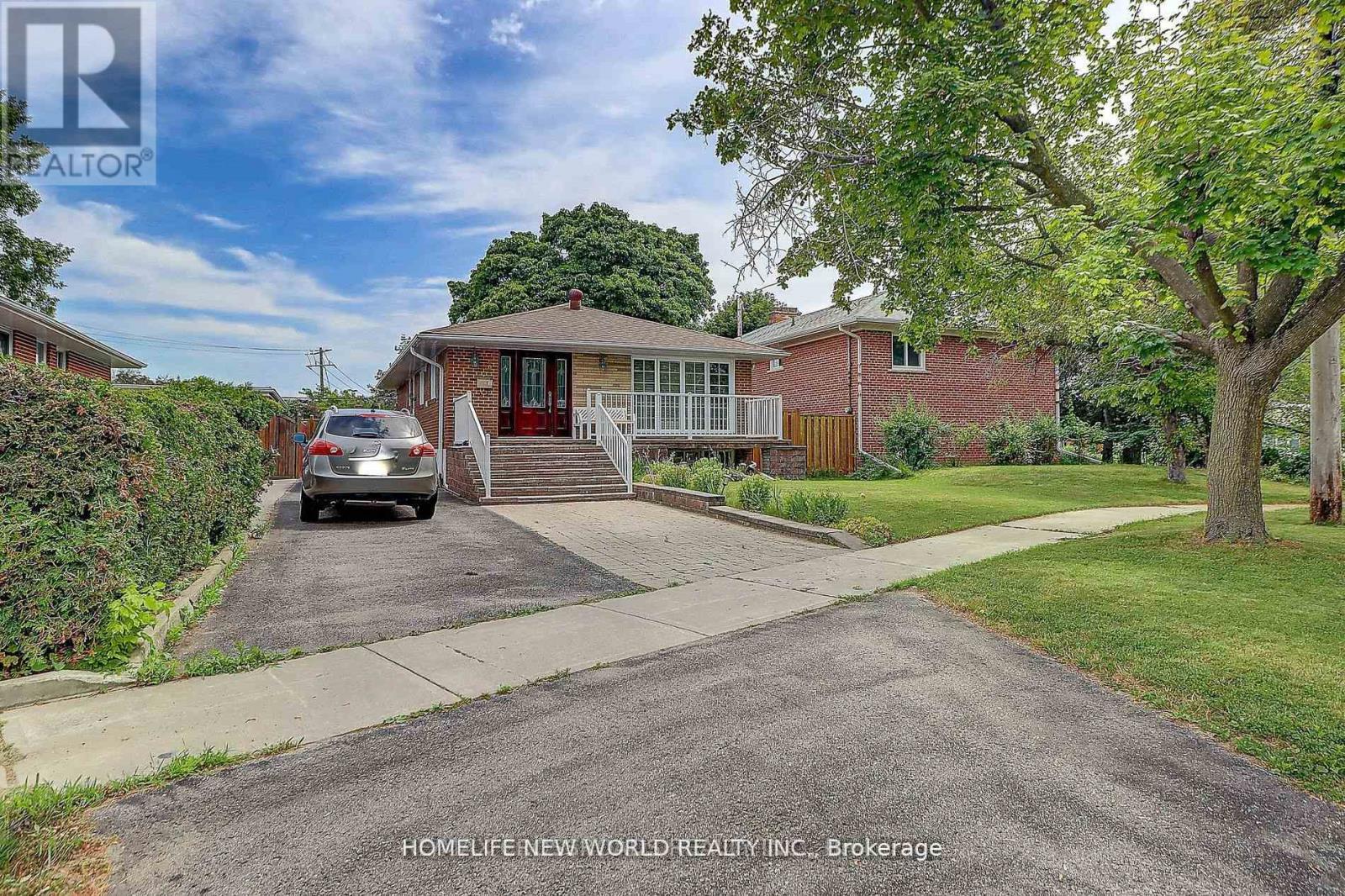 - Main - 3 Lynn Gate Crescent, Toronto, Ontario  M1T 2E2 - Photo 2 - E12840174