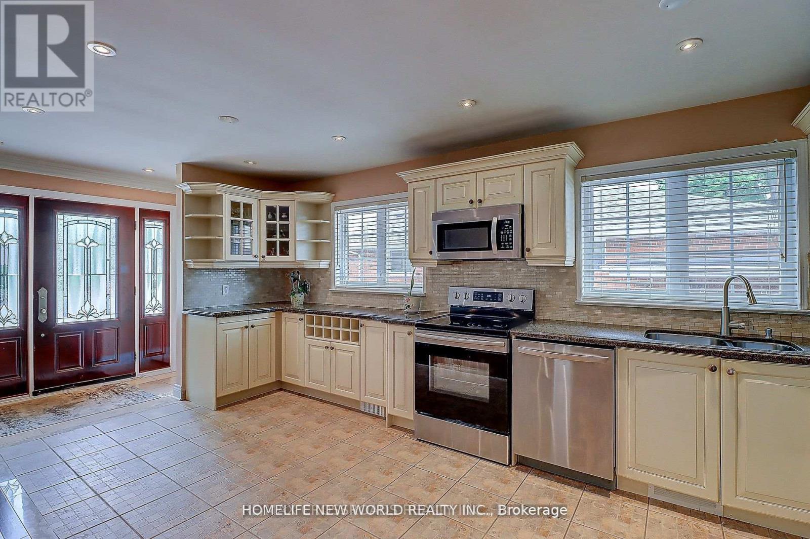 - Main - 3 Lynn Gate Crescent, Toronto, Ontario  M1T 2E2 - Photo 6 - E12840174