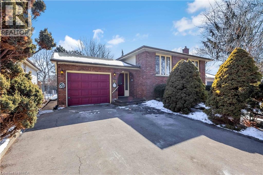 17 MAJESTIC Court, brantford, Ontario