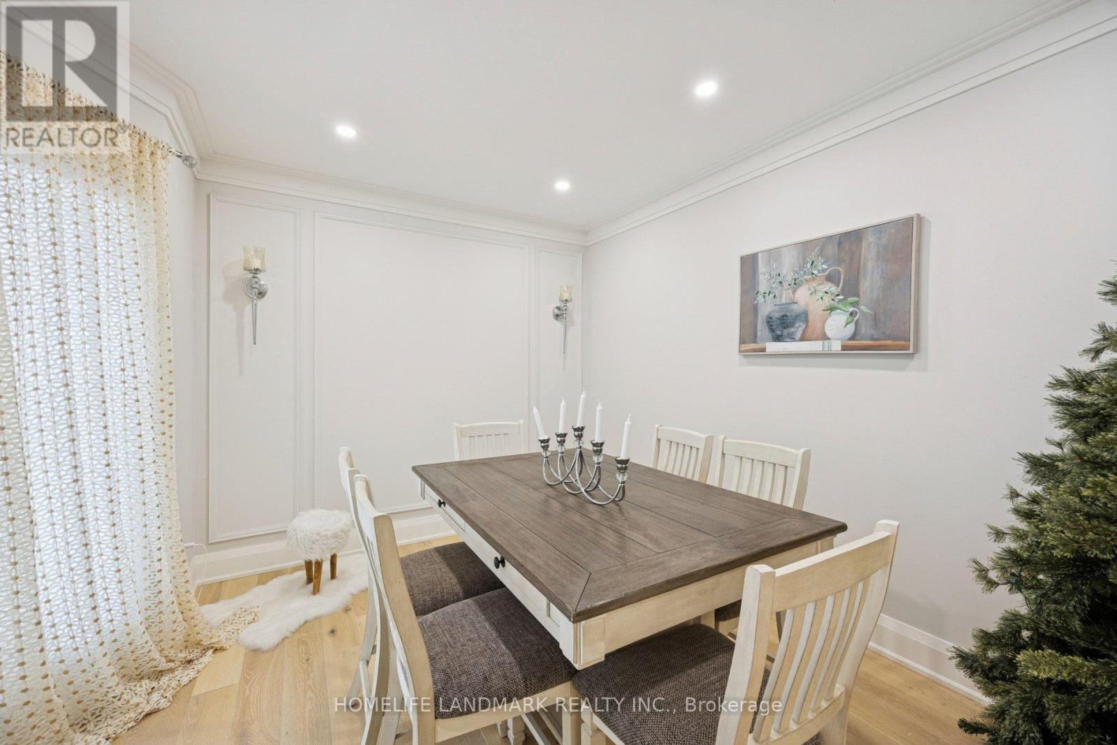 49 Pearson Avenue, Richmond Hill, Ontario  L4C 6T3 - Photo 7 - N12840266