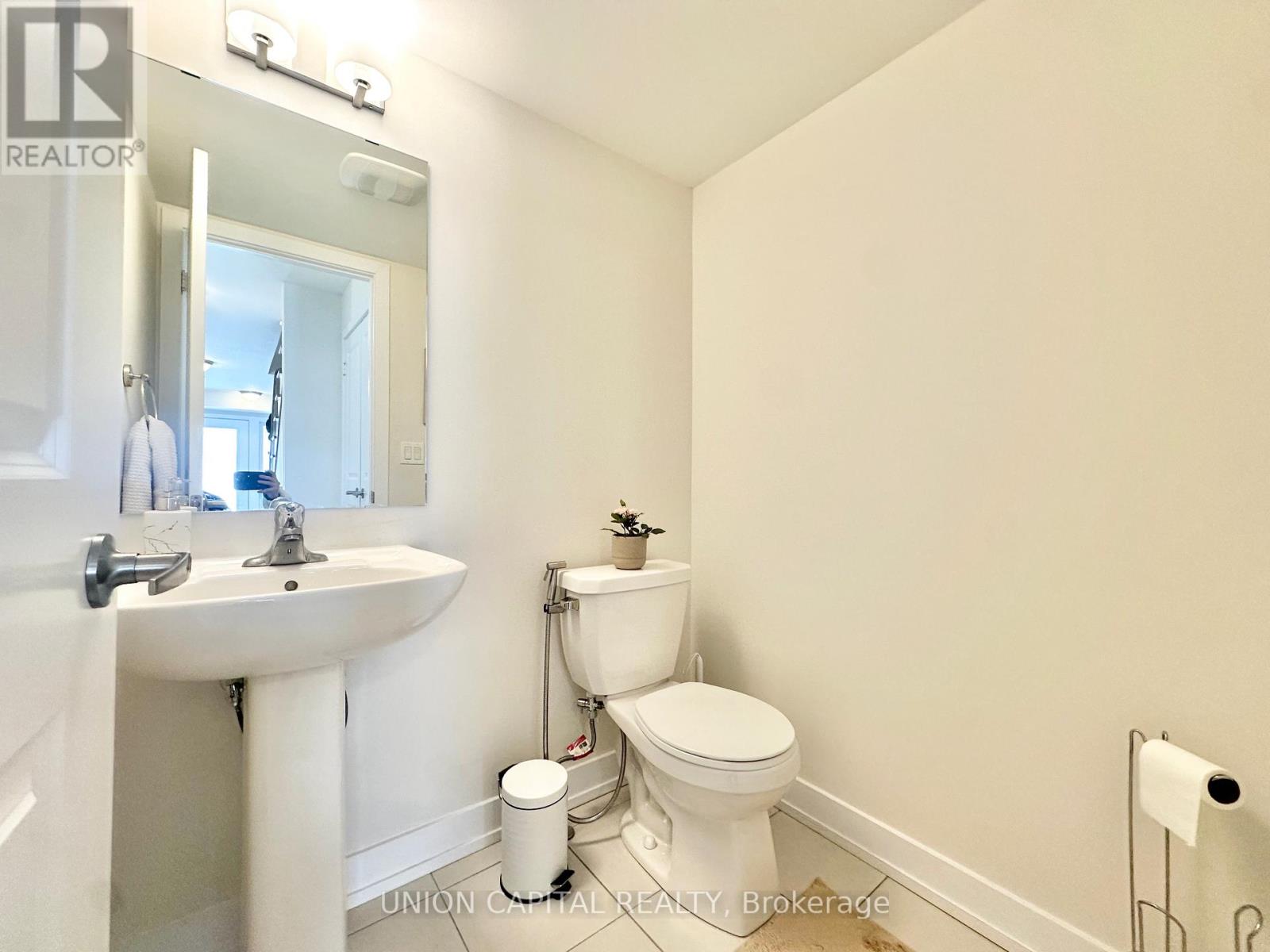 136 Credit Lane, Richmond Hill, Ontario  L4E 1G9 - Photo 11 - N12840310