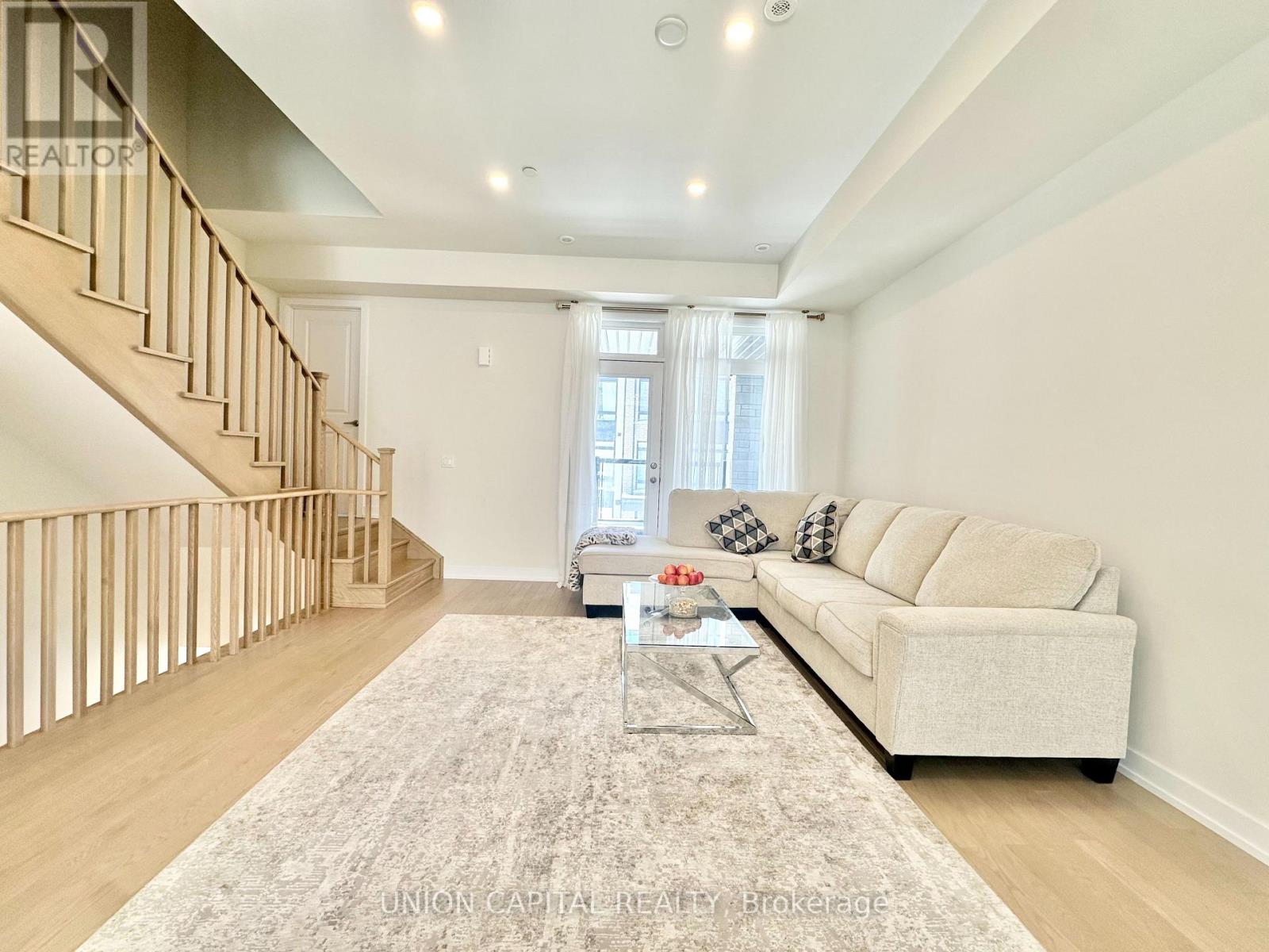 136 Credit Lane, Richmond Hill, Ontario  L4E 1G9 - Photo 17 - N12840310