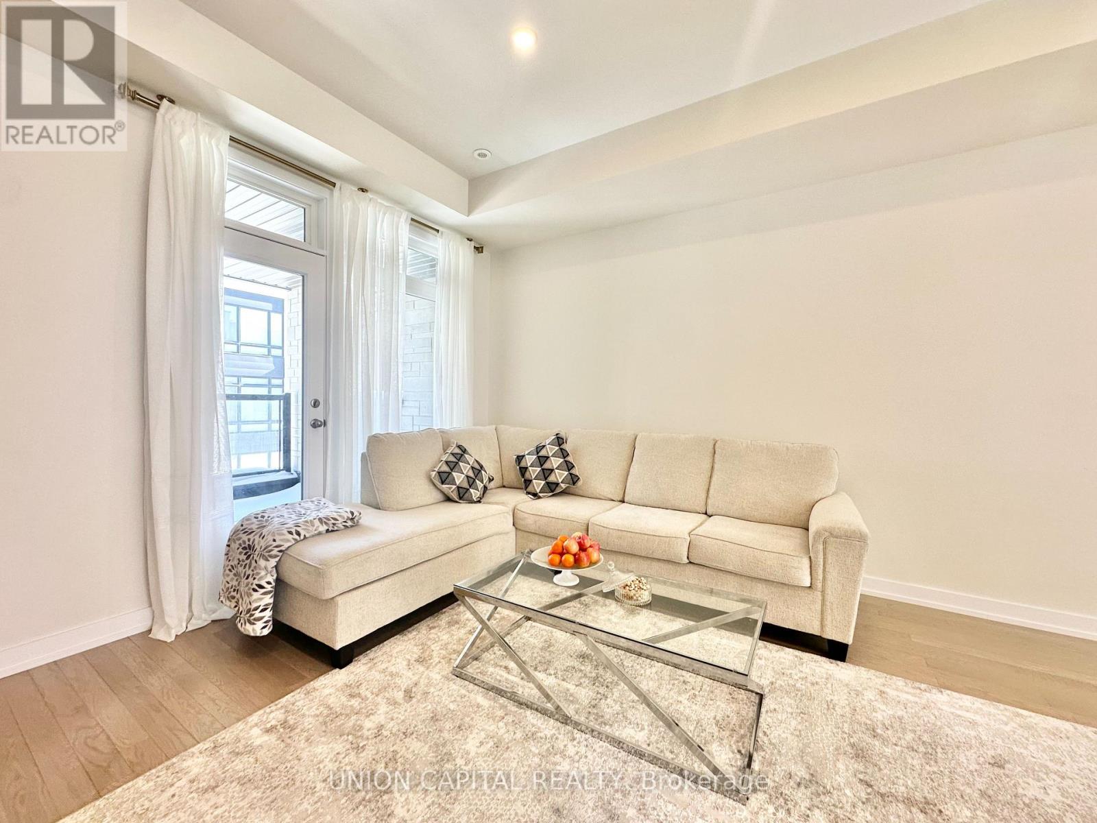 136 Credit Lane, Richmond Hill, Ontario  L4E 1G9 - Photo 18 - N12840310