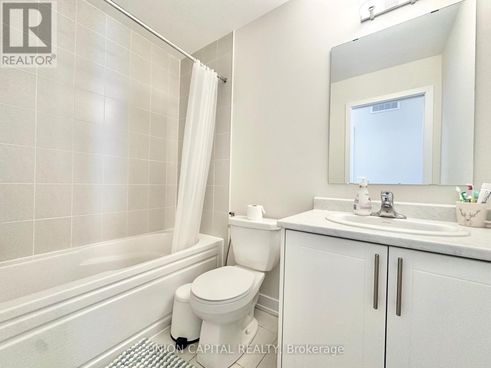 136 Credit Lane, Richmond Hill, Ontario  L4E 1G9 - Photo 39 - N12840310