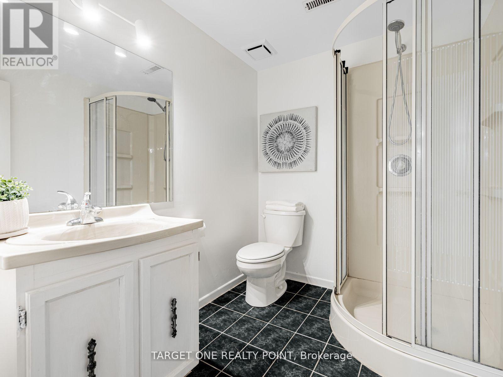 93 Mayvern Crescent, Richmond Hill, Ontario  L4C 5J6 - Photo 31 - N12840350