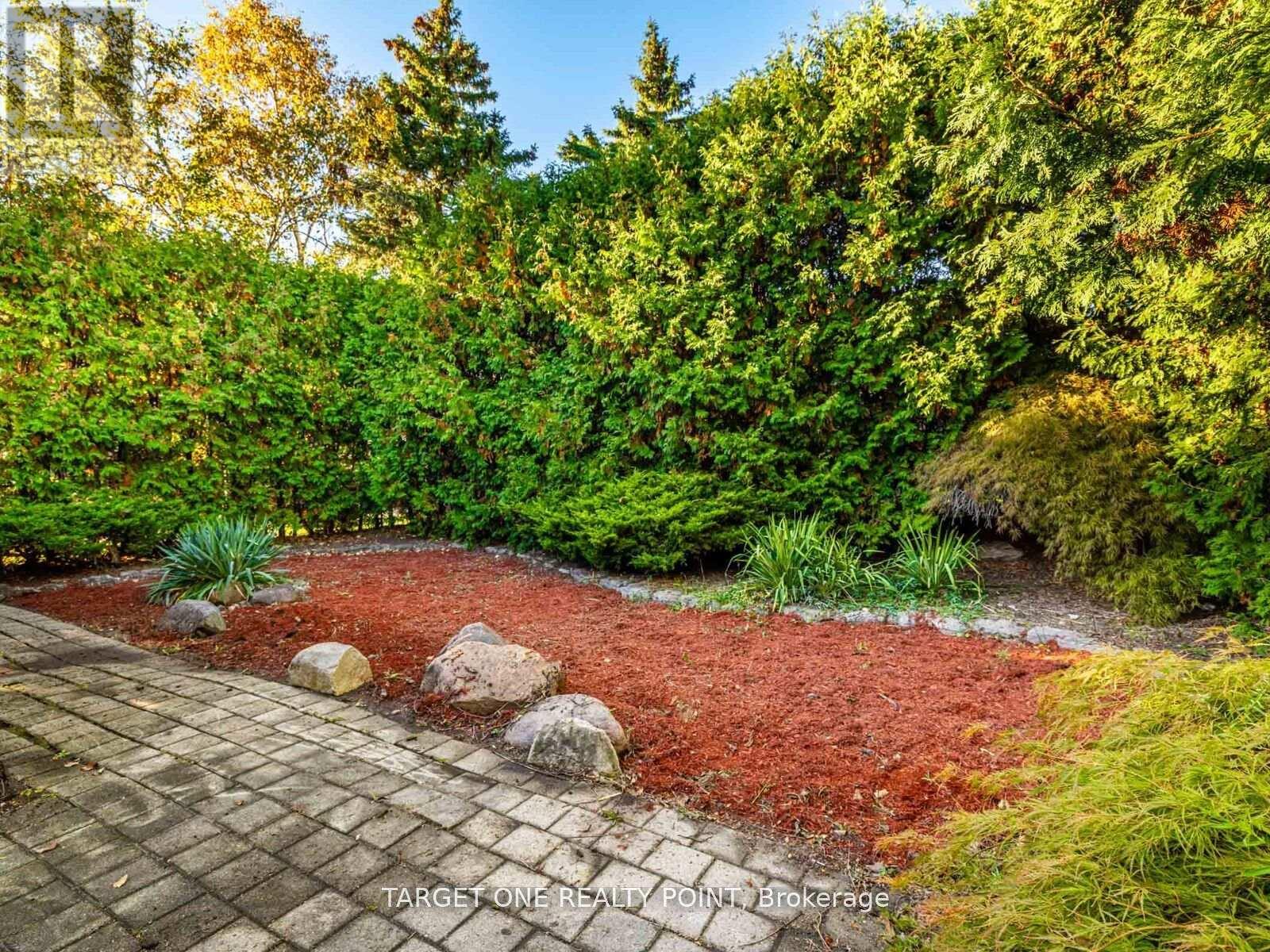 93 Mayvern Crescent, Richmond Hill, Ontario  L4C 5J6 - Photo 34 - N12840350