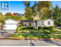 93 MAYVERN CRESCENT, Richmond Hill, Ontario