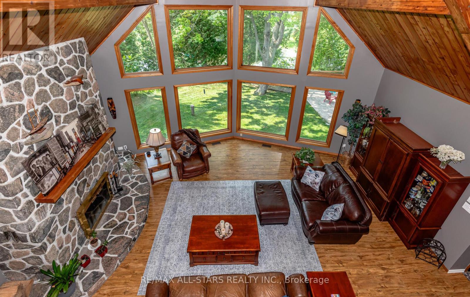 136 Riverbank Drive, Georgina, Ontario  L0E 1N0 - Photo 15 - N12840360