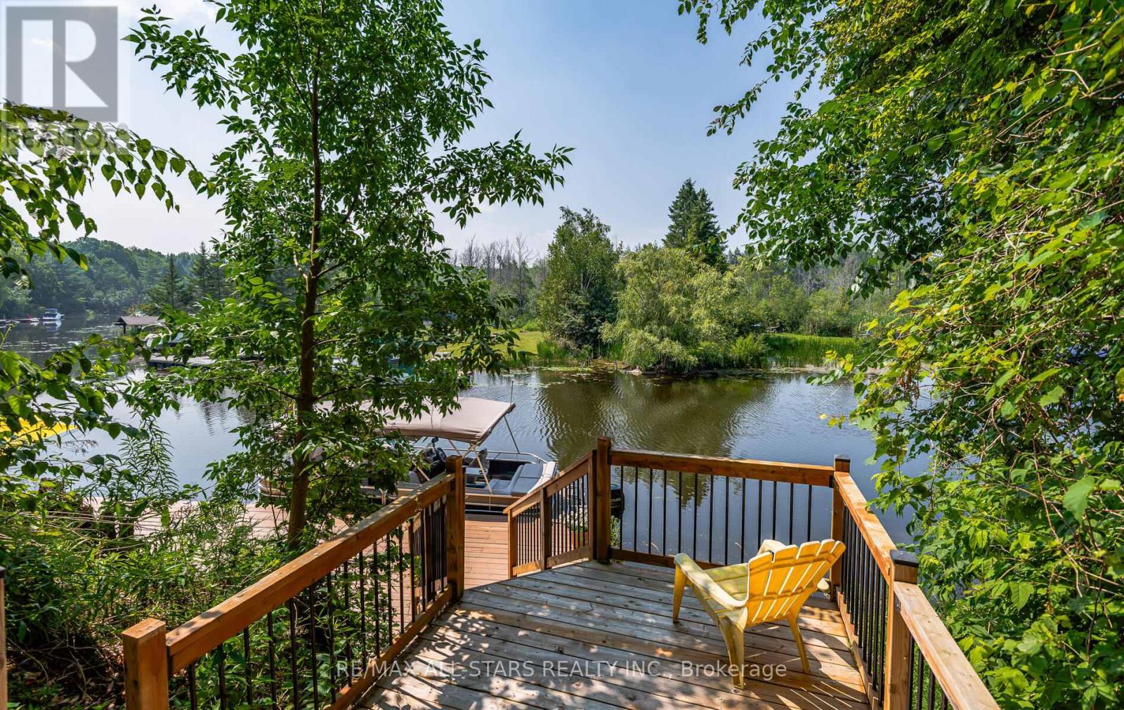 136 Riverbank Drive, Georgina, Ontario  L0E 1N0 - Photo 27 - N12840360