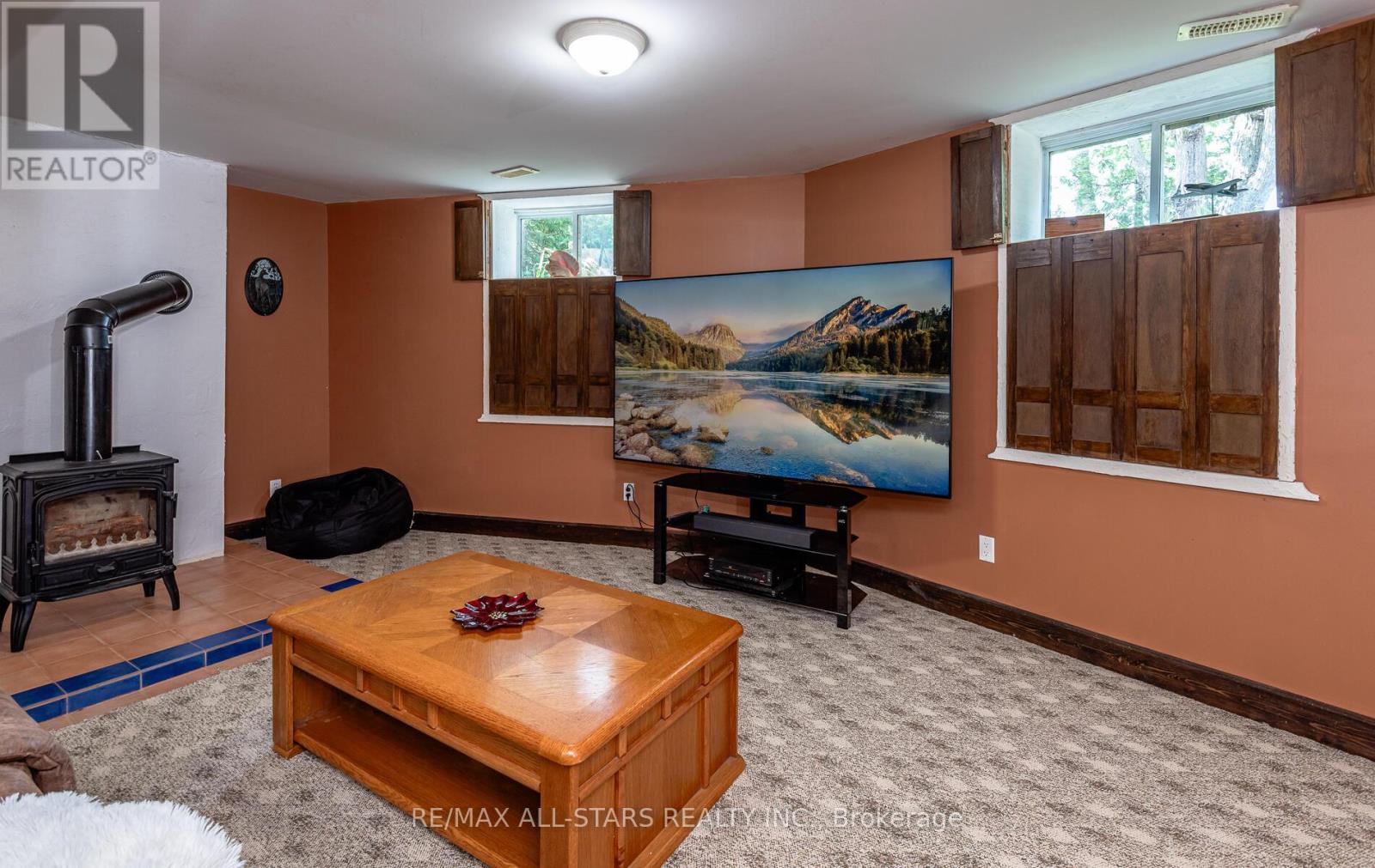 136 Riverbank Drive, Georgina, Ontario  L0E 1N0 - Photo 38 - N12840360