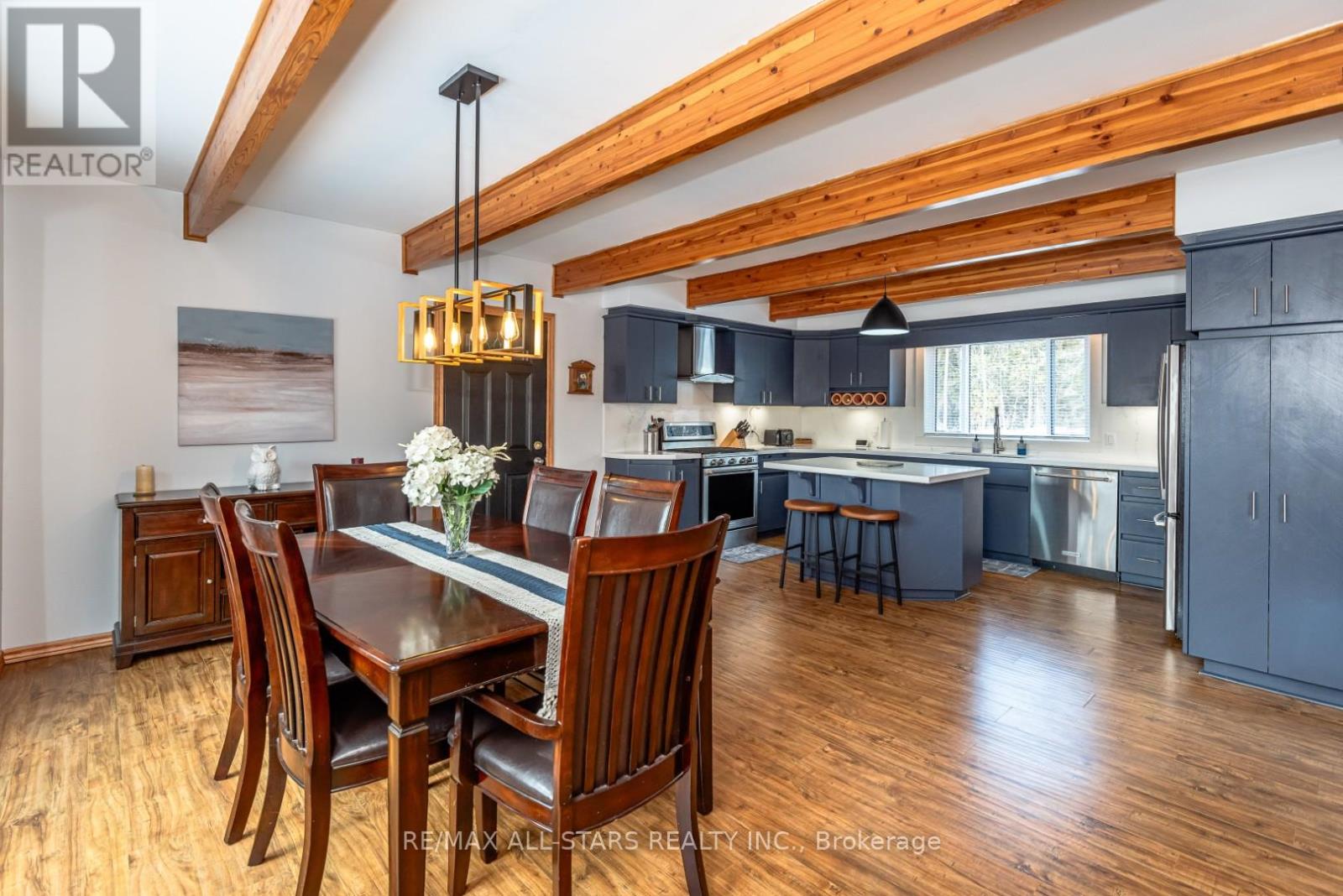 136 Riverbank Drive, Georgina, Ontario  L0E 1N0 - Photo 6 - N12840360