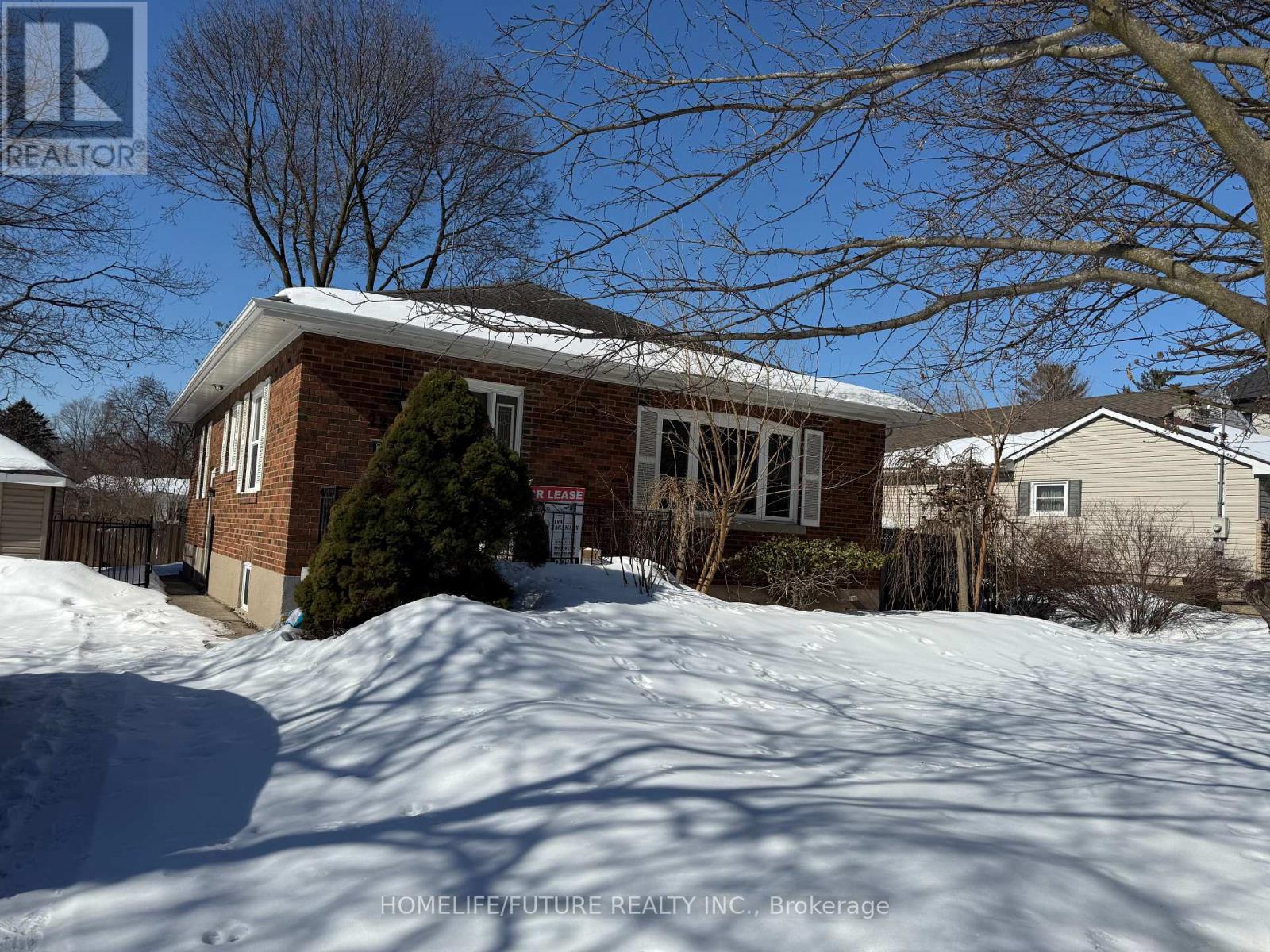 22 Hawkridge Avenue, Markham, Ontario  L3P 1V7 - Photo 2 - N12840394