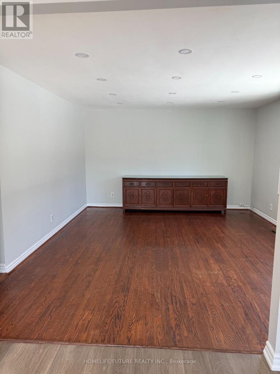 22 Hawkridge Avenue, Markham, Ontario  L3P 1V7 - Photo 3 - N12840394