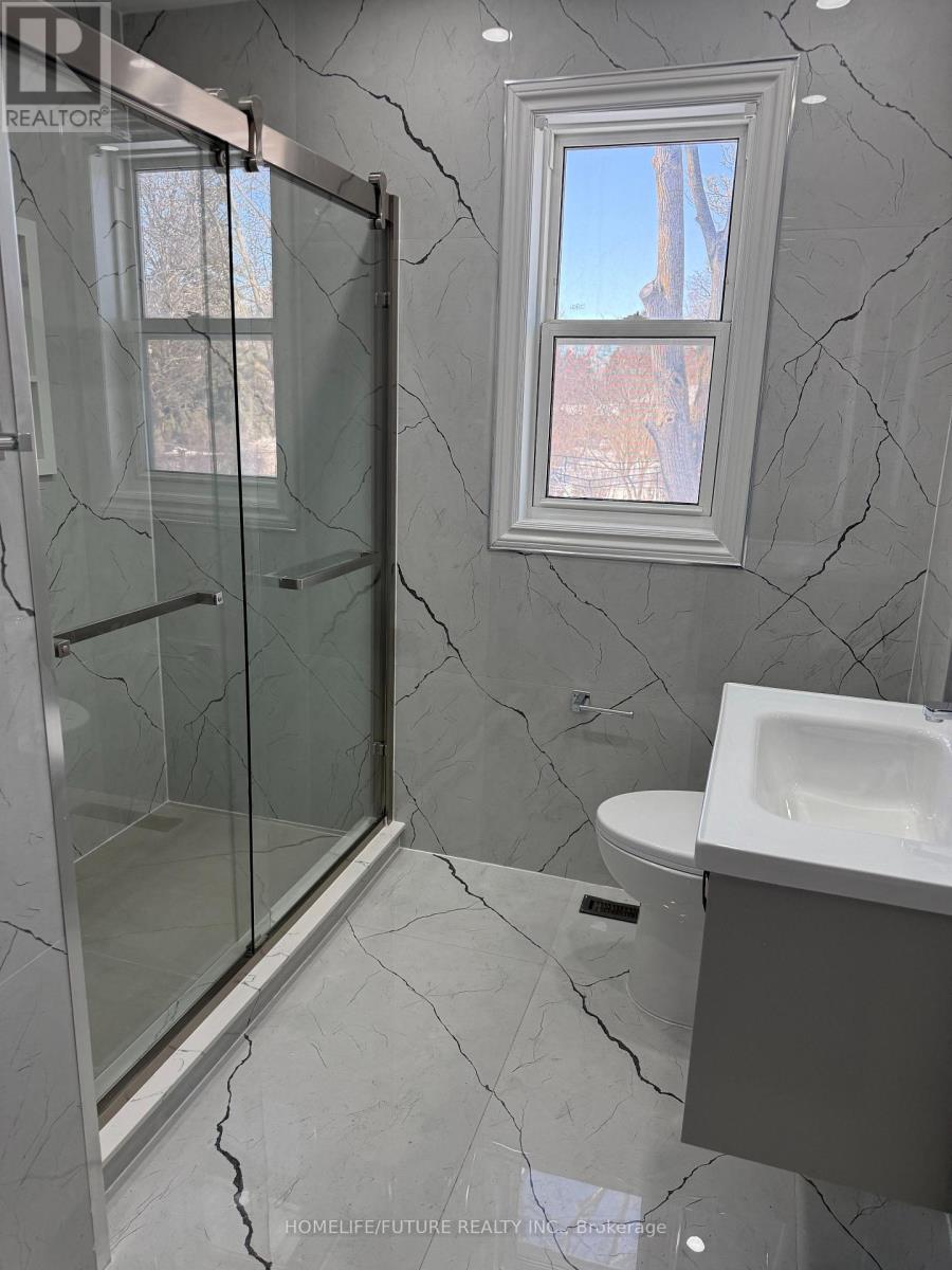 22 Hawkridge Avenue, Markham, Ontario  L3P 1V7 - Photo 9 - N12840394