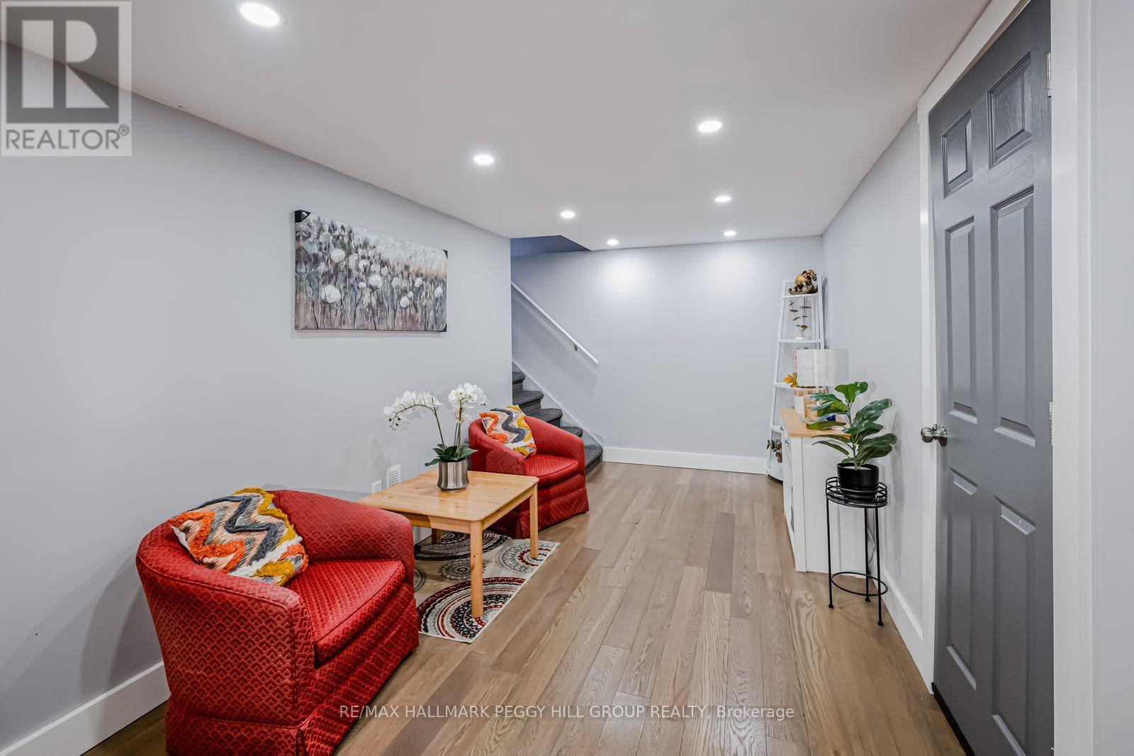 17 Walker Avenue, Orillia, Ontario  L3V 6G8 - Photo 12 - S12840246