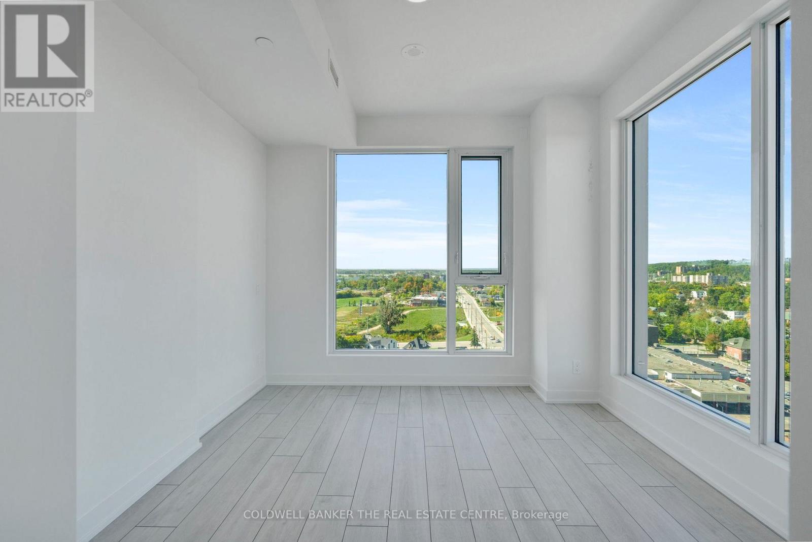 Unit #1302 - 39 Mary Street, Barrie (City Centre), Ontario  L4N 1S9 - Photo 12 - S12840274