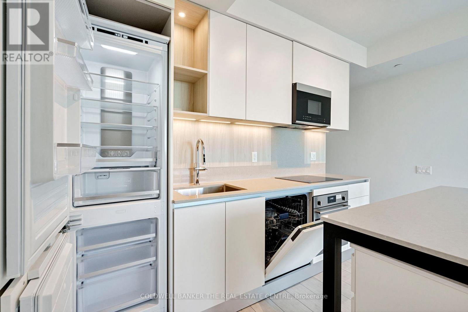 Unit #1302 - 39 Mary Street, Barrie (City Centre), Ontario  L4N 1S9 - Photo 7 - S12840274