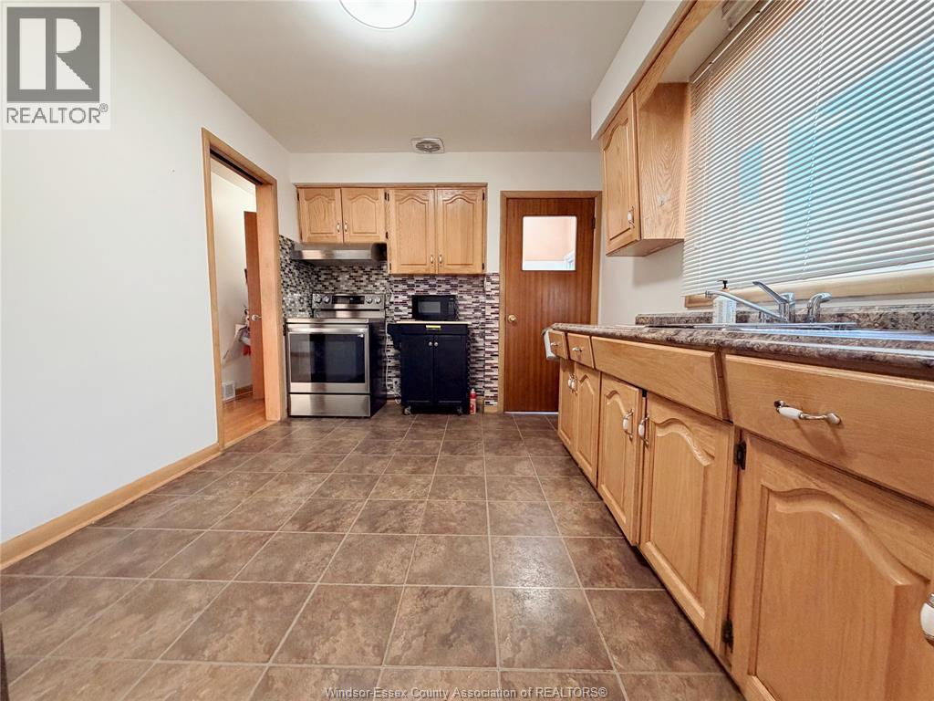 3610 Roxborough Avenue, Windsor, Ontario  N9E 3A2 - Photo 6 - 26004456