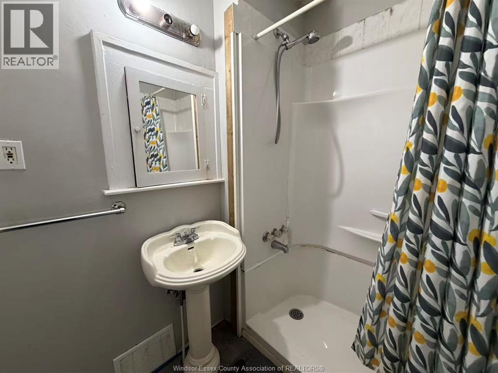 1757 Rooney Street, Windsor, Ontario  N9B 1L3 - Photo 10 - 26004446