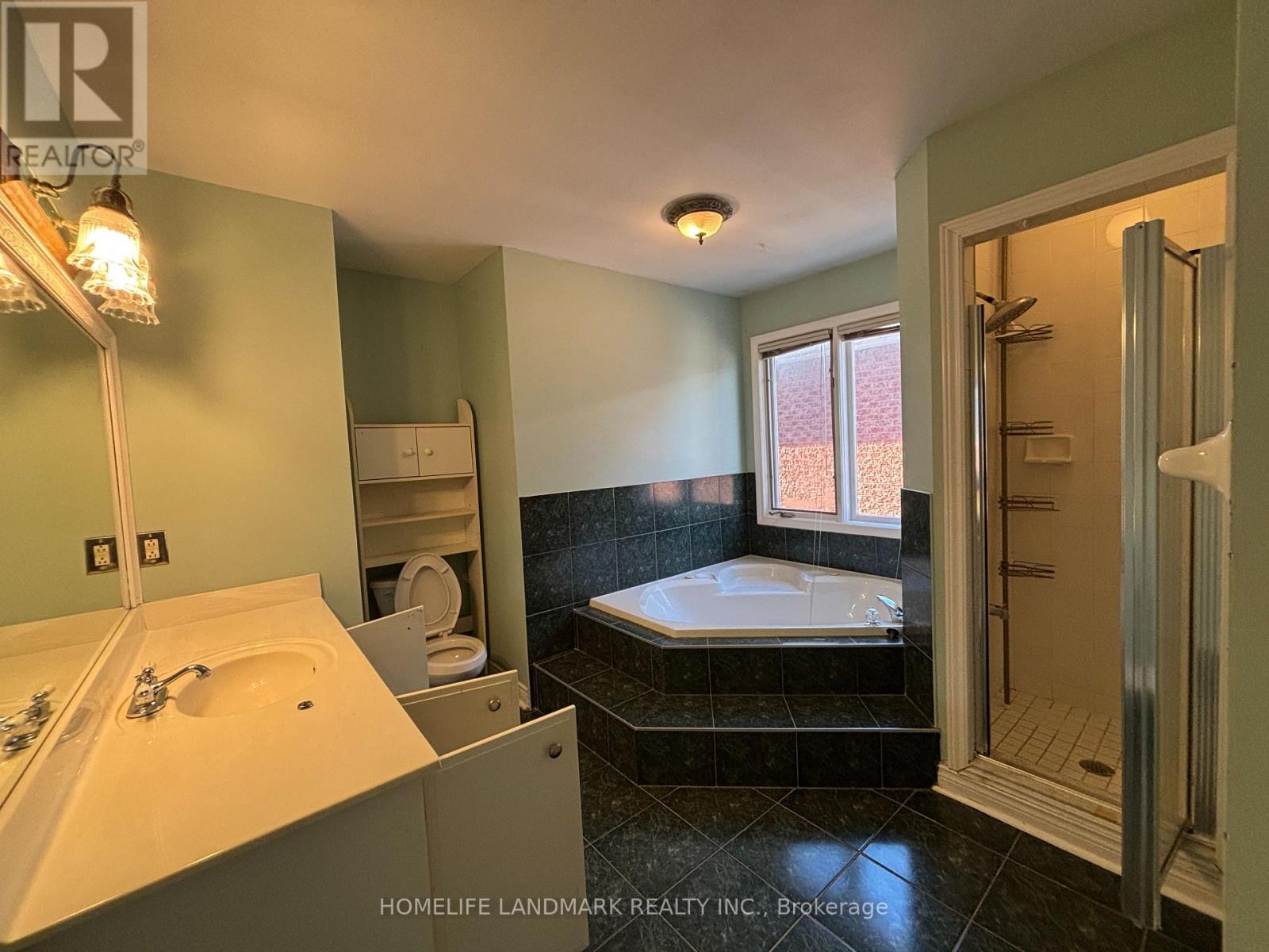 109 Carlyle Crescent, Aurora, Ontario  L4G 6P6 - Photo 13 - N12831986