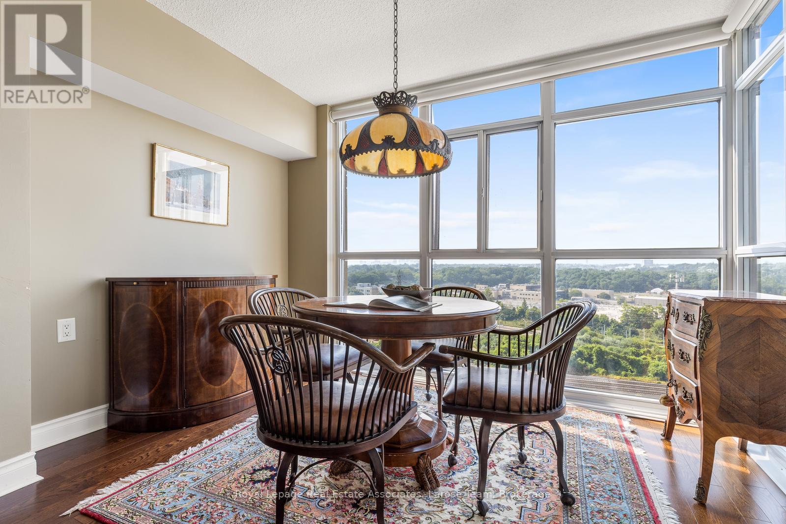 1607 - 3 Marine Parade Drive, Toronto, Ontario  M8V 3Z5 - Photo 4 - W12753654