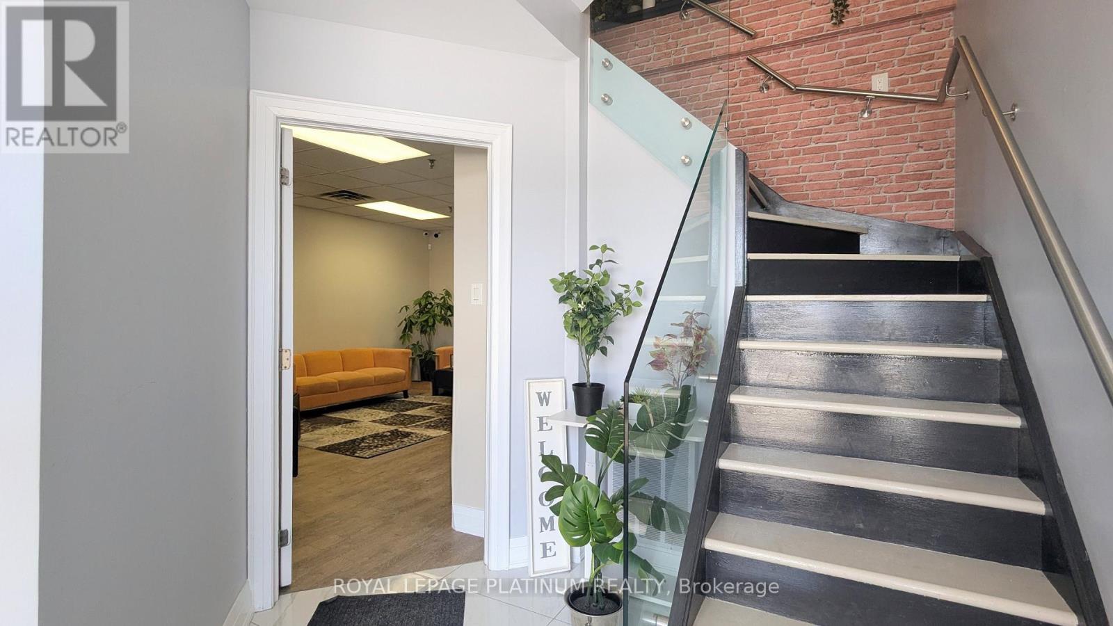 23 - 7370 Bramalea Road, Mississauga, Ontario  L5S 1N6 - Photo 2 - W12829826