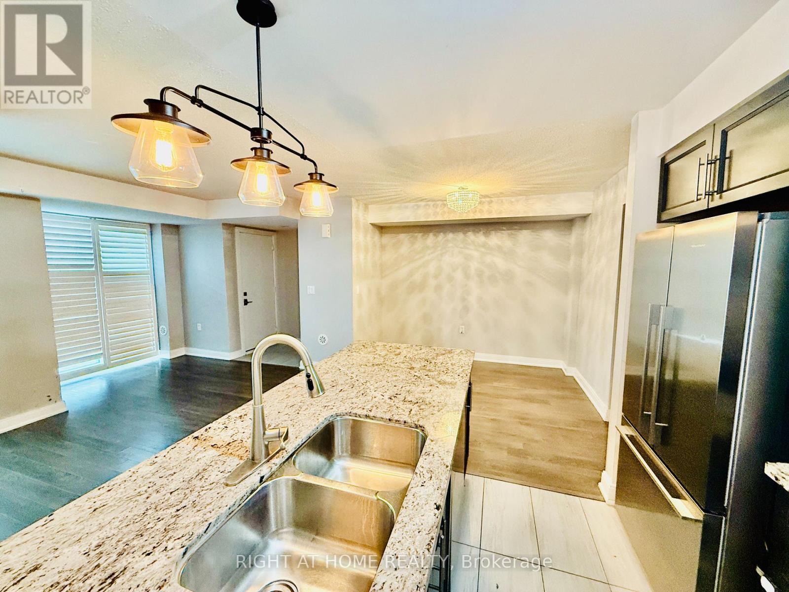 73 - 100 Dufay Road, Brampton, Ontario  L7A 4A2 - Photo 5 - W12840172