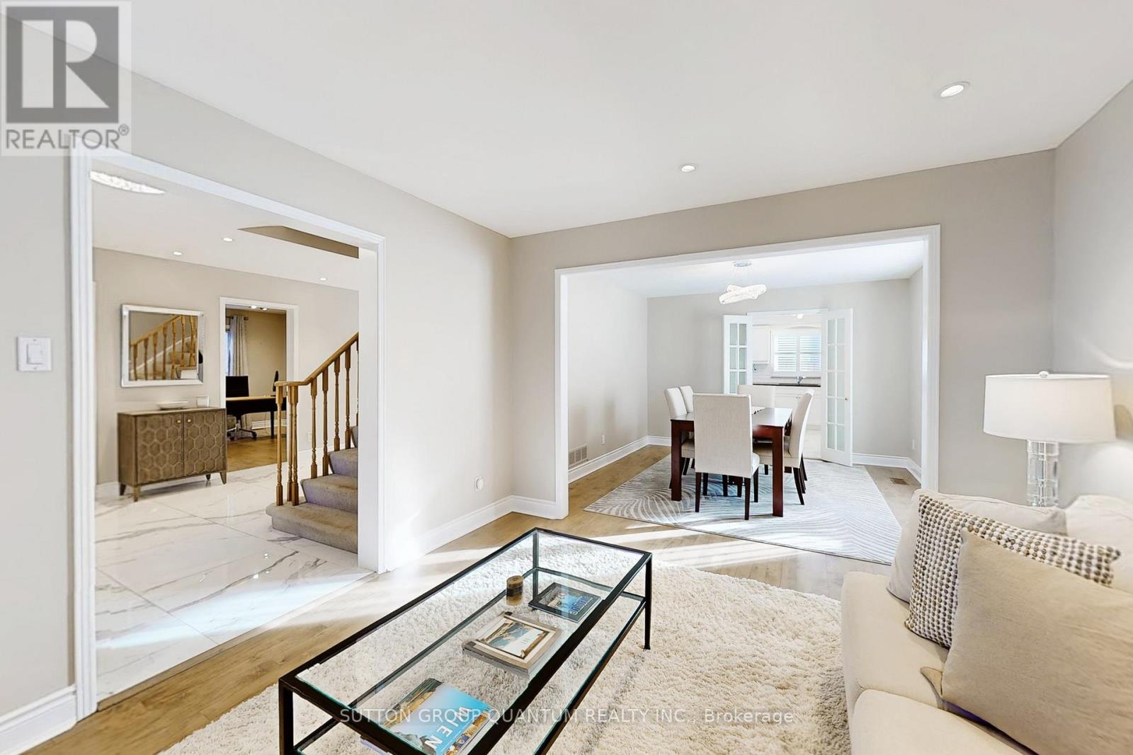 314 Leacock Avenue, Oakville, Ontario  L6H 5J1 - Photo 3 - W12840220