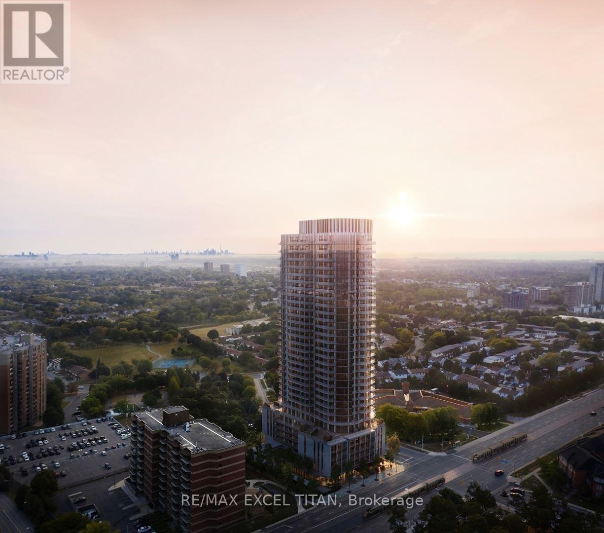 1711 - 1 Fairview Road E, Mississauga, Ontario  L5A 4C6 - Photo 1 - W12840242