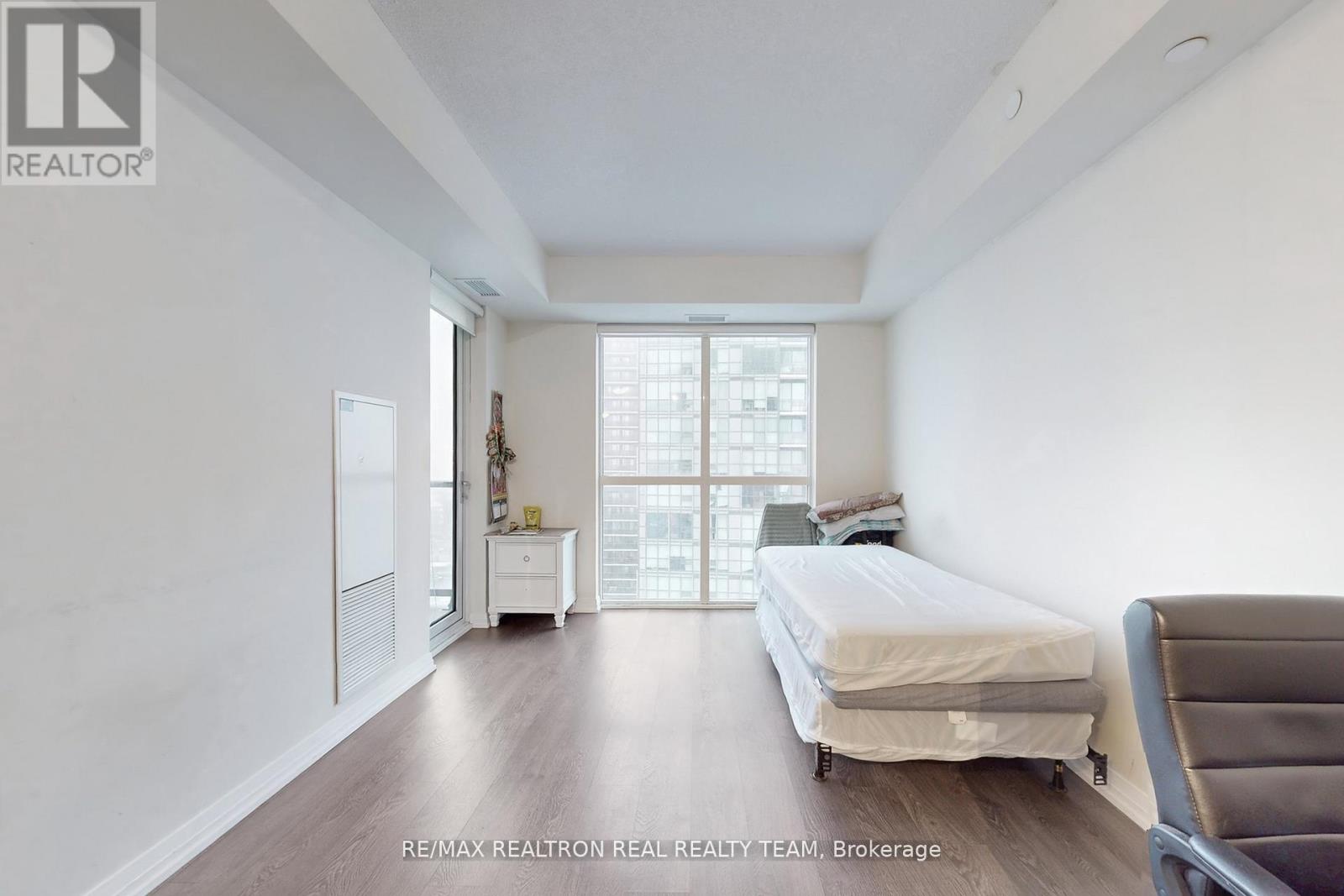 #1510 - 50 Thomas Riley Road, Toronto, Ontario  M9B 0C5 - Photo 12 - W12840248