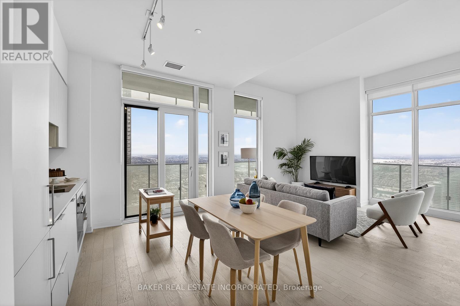 6011 - 3900 Confederation Parkway, Mississauga, Ontario  L5B 0M3 - Photo 5 - W12840262