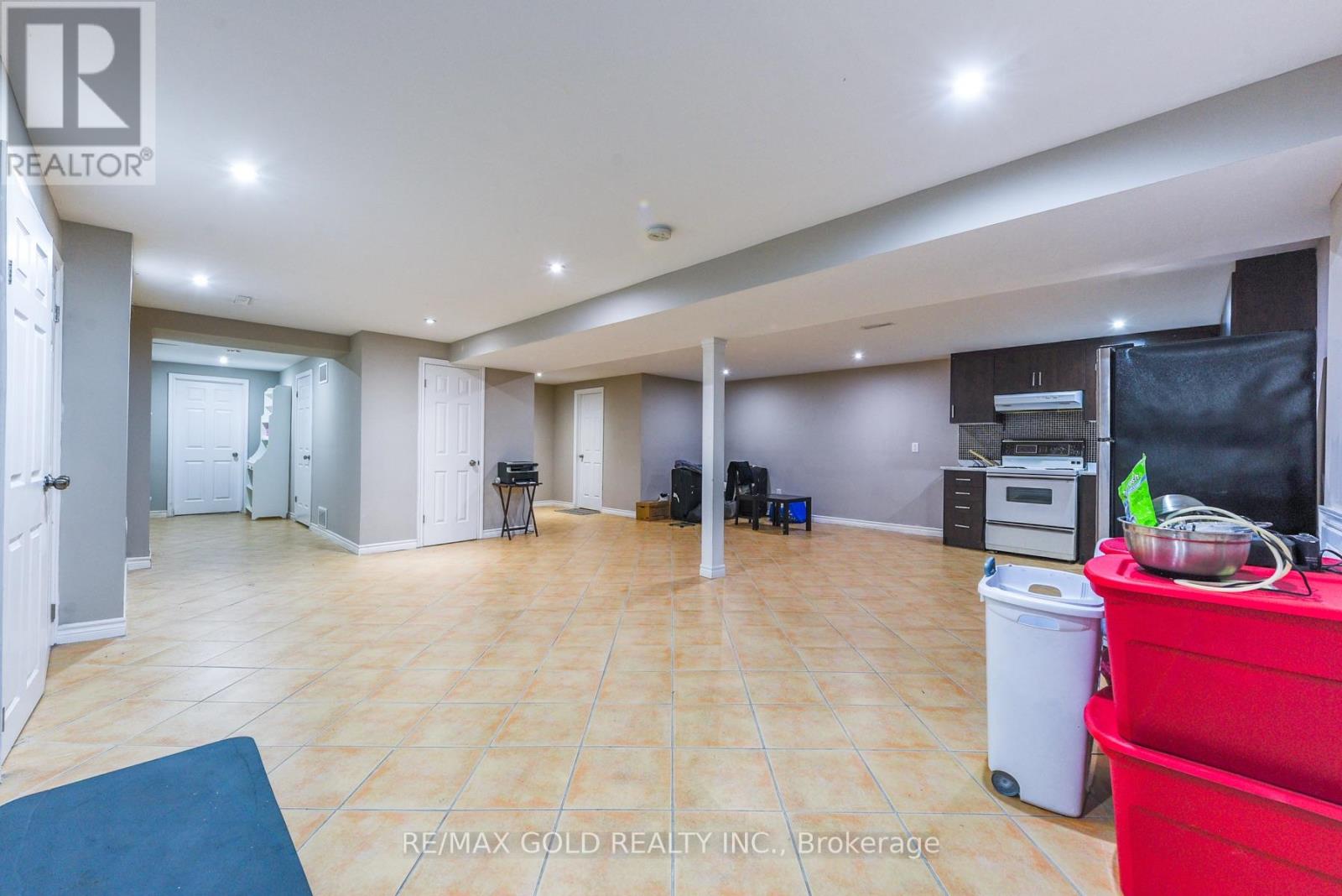 11 Dudley Place, Brampton, Ontario  L6T 3C2 - Photo 21 - W12840326