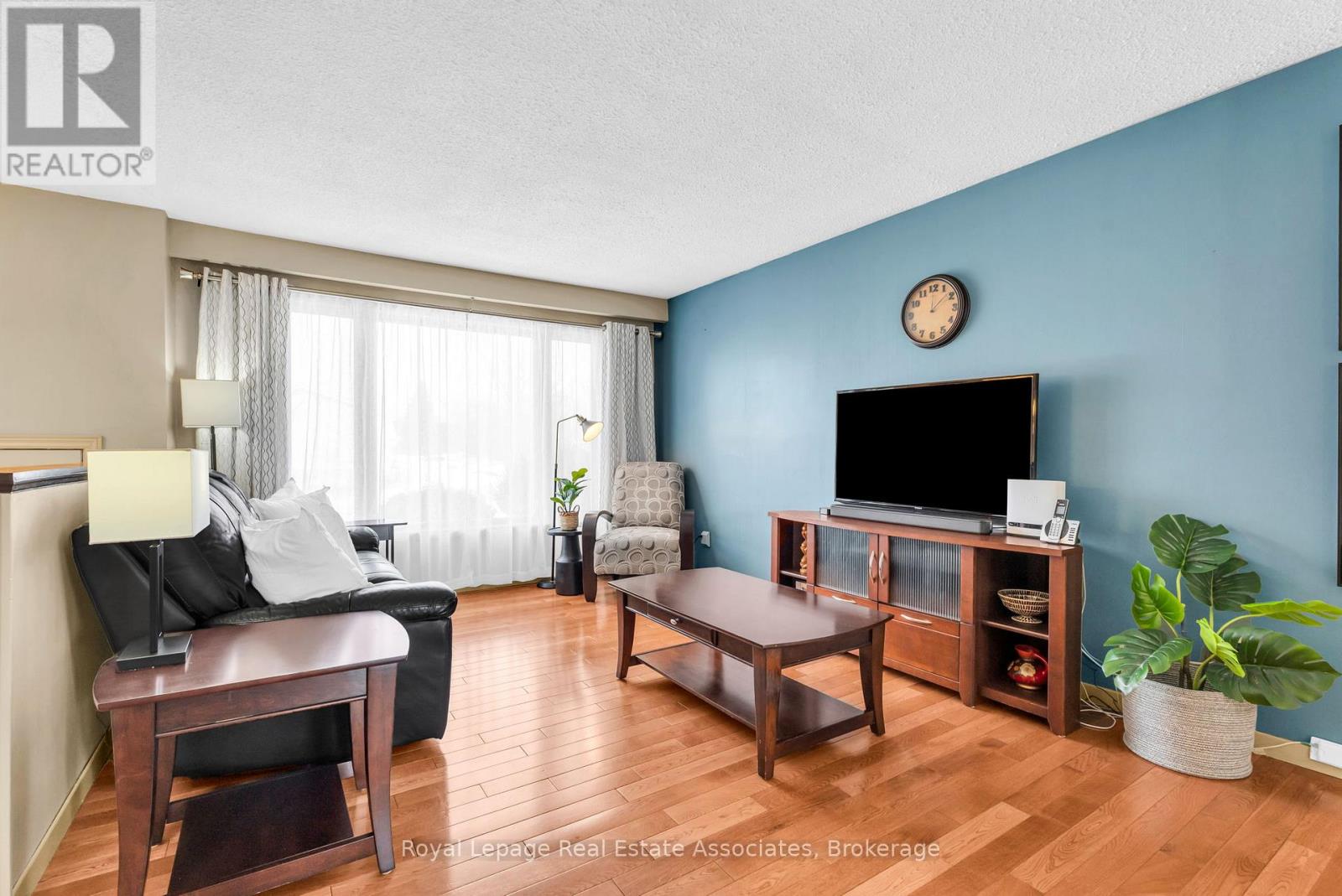 29 Norman Avenue, Halton Hills, Ontario  L7J 2R6 - Photo 11 - W12840344