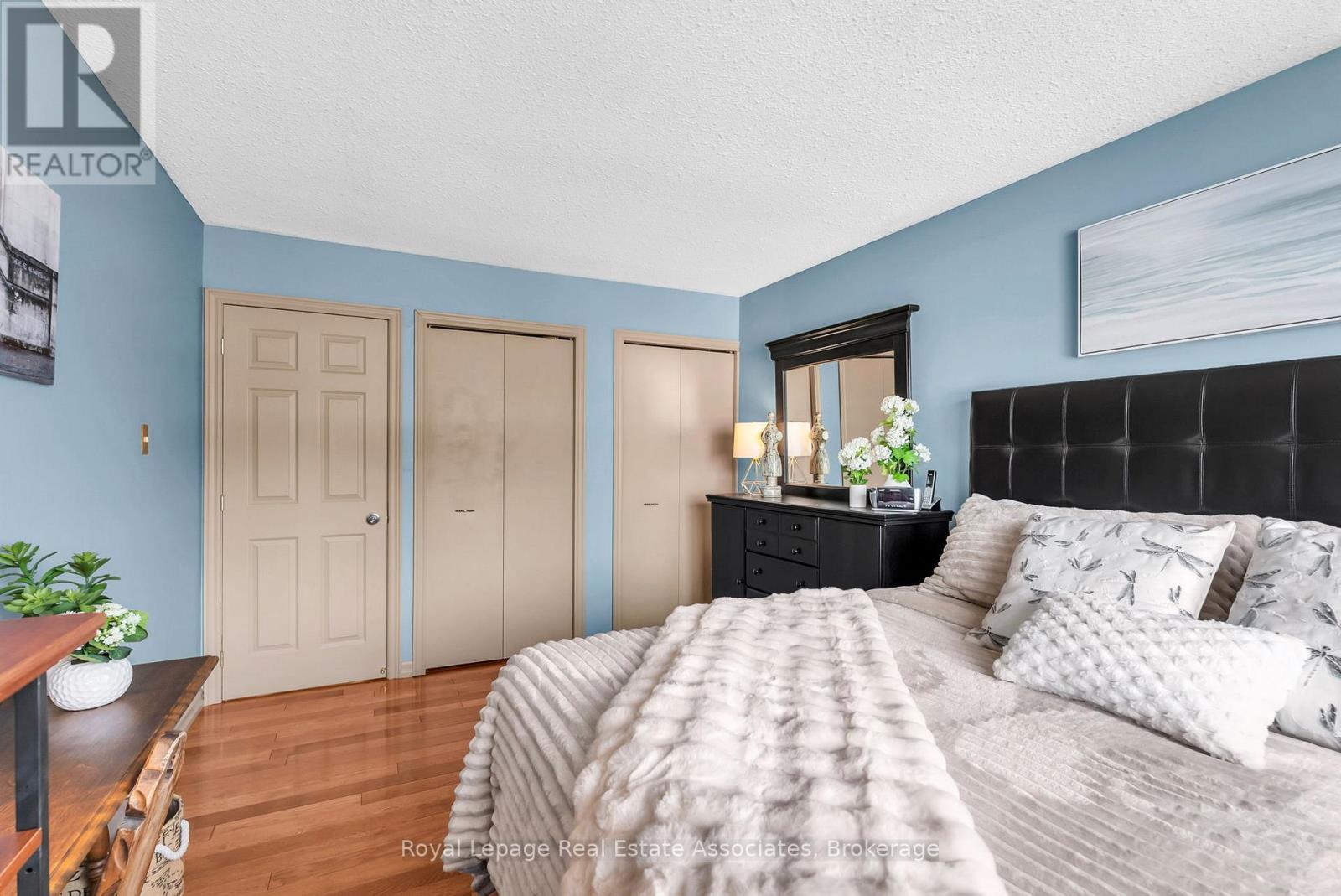 29 Norman Avenue, Halton Hills, Ontario  L7J 2R6 - Photo 22 - W12840344