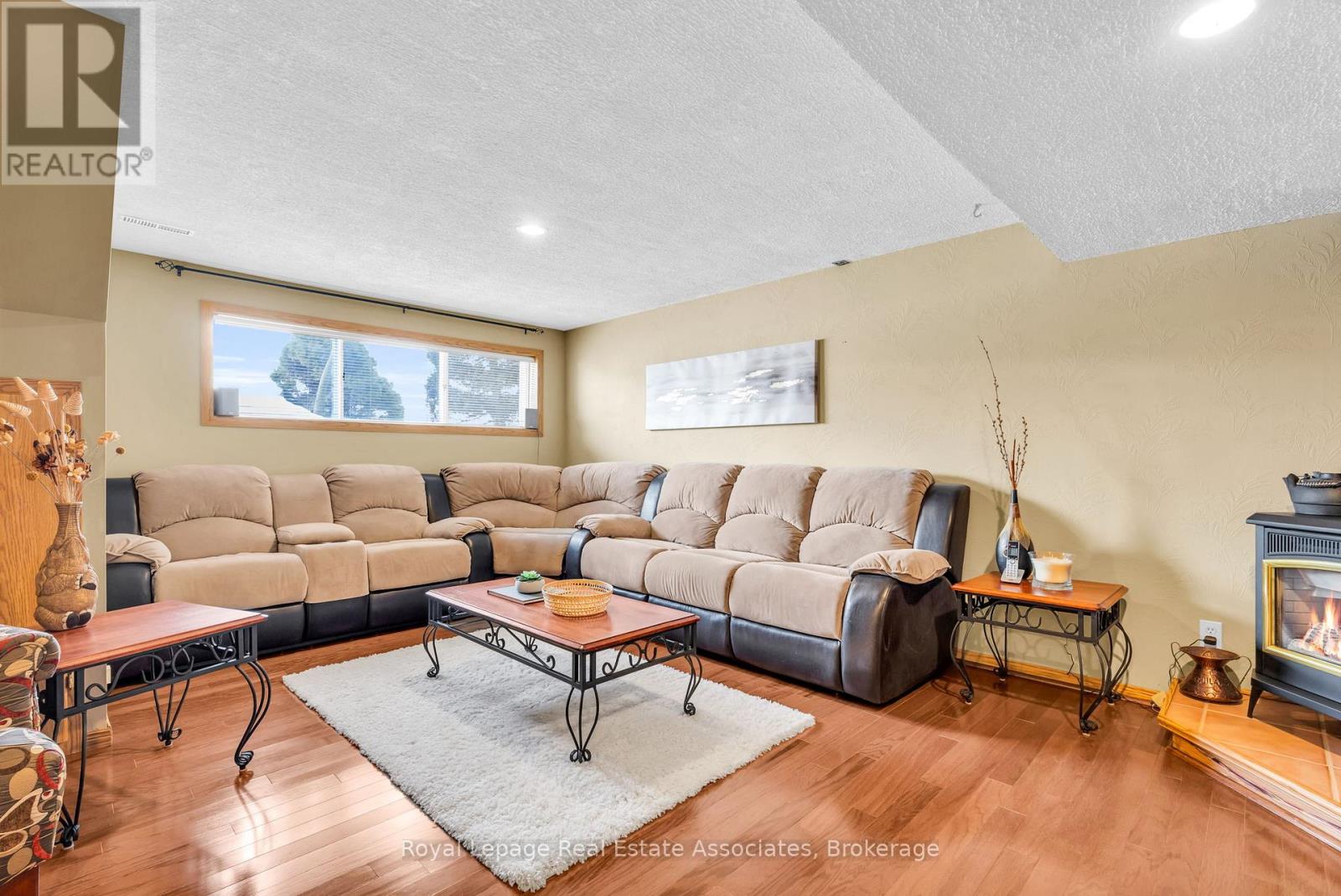 29 Norman Avenue, Halton Hills, Ontario  L7J 2R6 - Photo 28 - W12840344