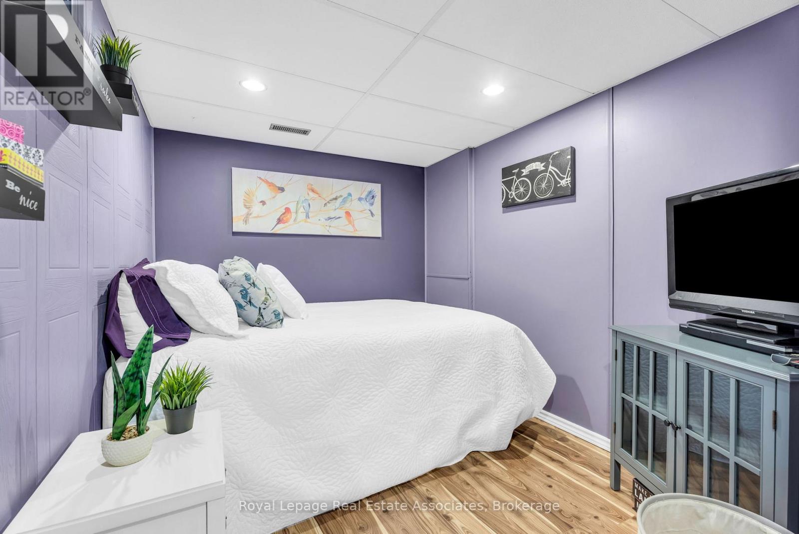 29 Norman Avenue, Halton Hills, Ontario  L7J 2R6 - Photo 30 - W12840344