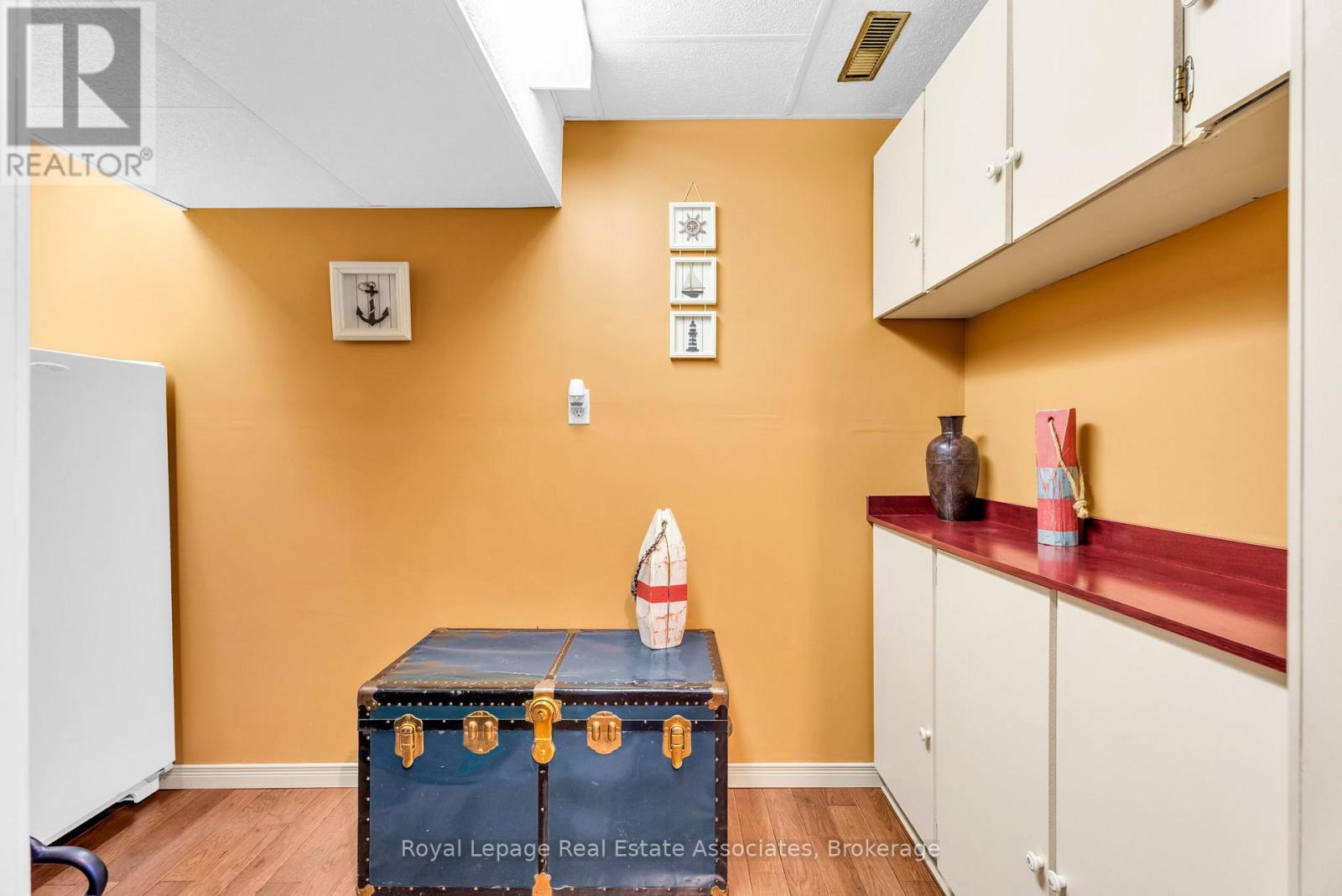 29 Norman Avenue, Halton Hills, Ontario  L7J 2R6 - Photo 34 - W12840344