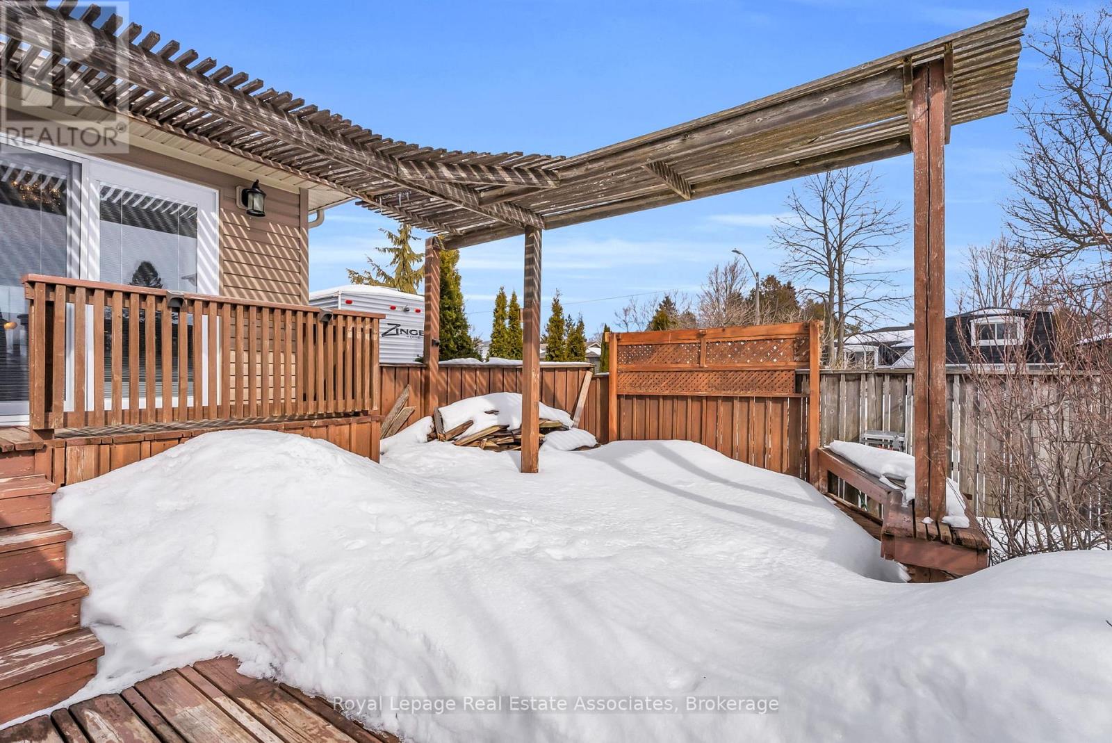 29 Norman Avenue, Halton Hills, Ontario  L7J 2R6 - Photo 35 - W12840344