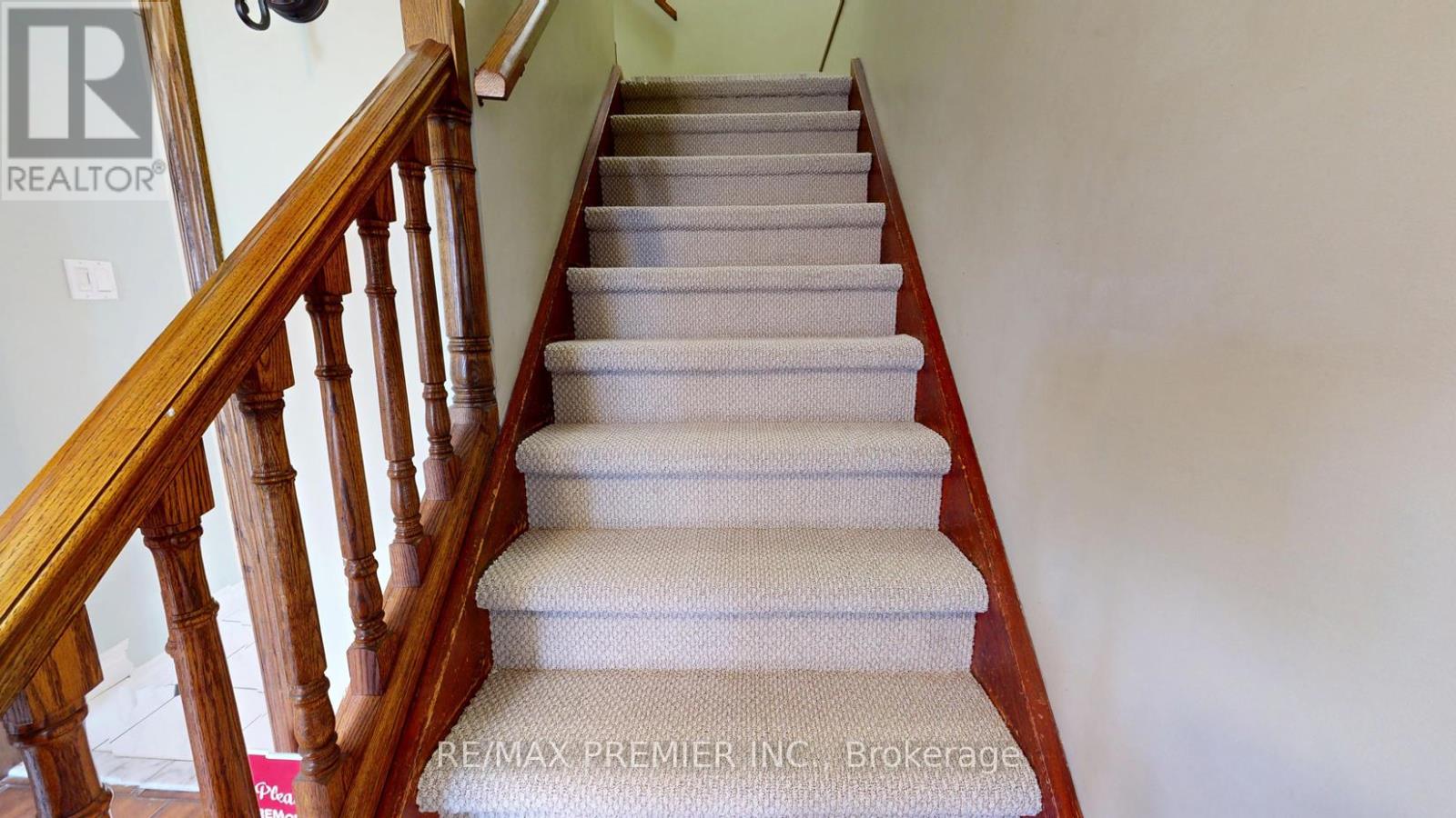 9190 Trafalgar Road, Halton Hills, Ontario  L7G 4S5 - Photo 17 - W12840390