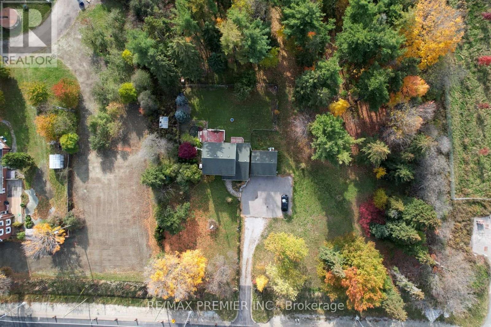 9190 Trafalgar Road, Halton Hills, Ontario  L7G 4S5 - Photo 33 - W12840390