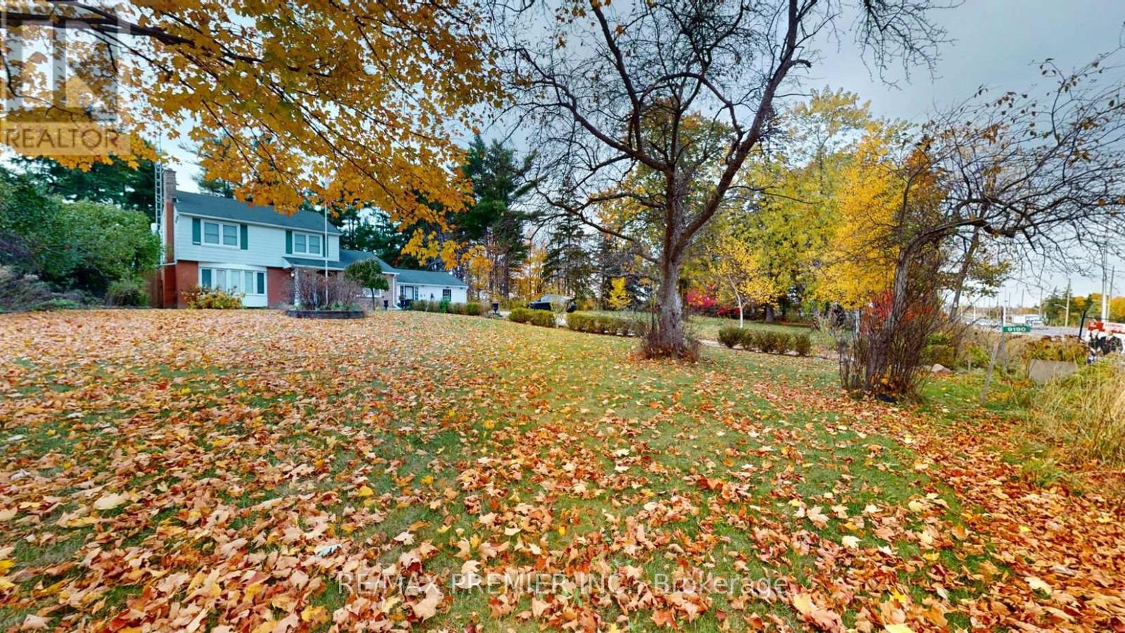 9190 Trafalgar Road, Halton Hills, Ontario  L7G 4S5 - Photo 6 - W12840390