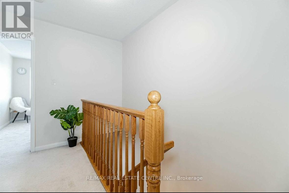 271 Woodley Crescent S, Milton, Ontario  L9T 8C4 - Photo 12 - W12840408