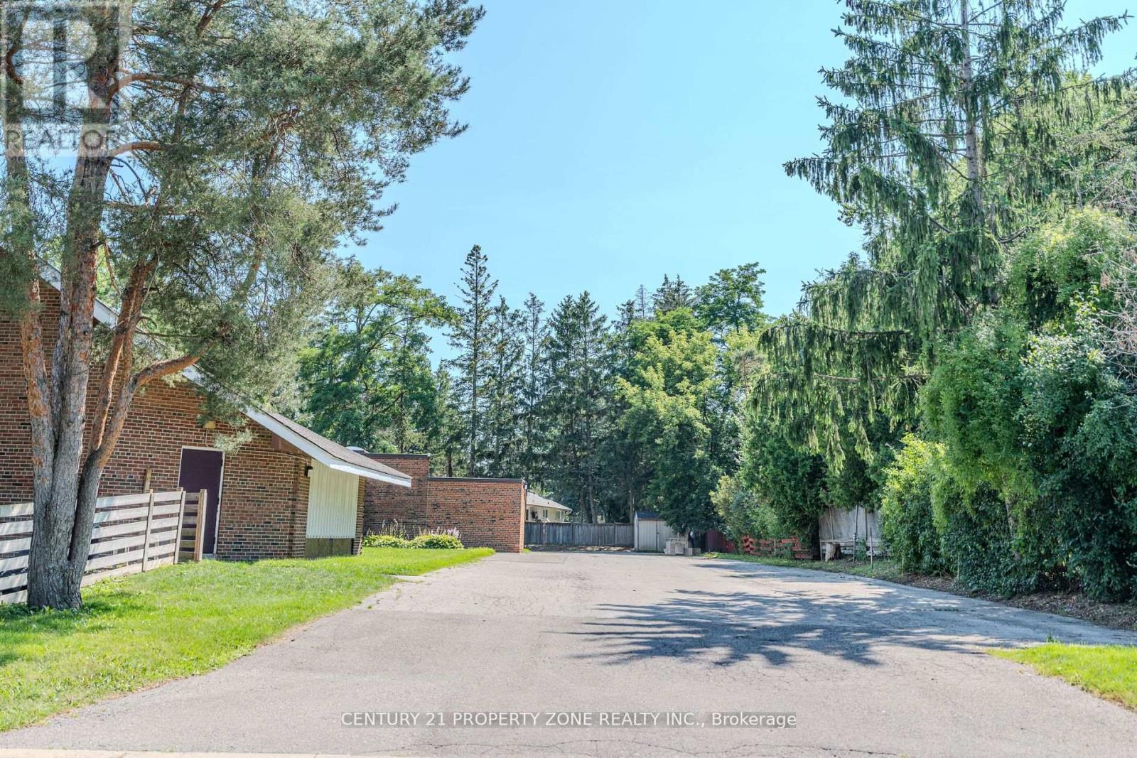 1261 North Sherdian Way, Mississauga, Ontario  L5H 2A3 - Photo 31 - W12840412